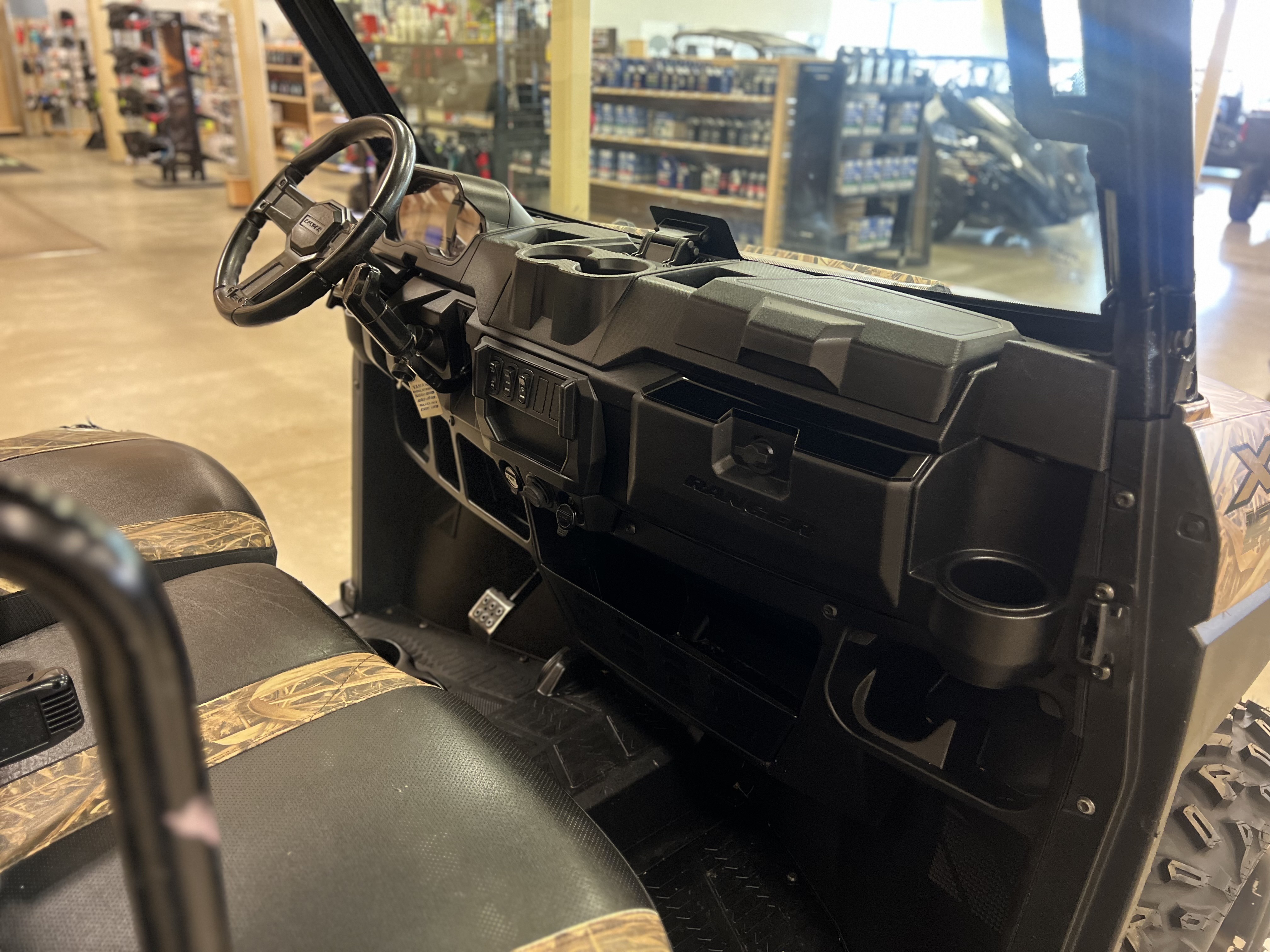 2022 Polaris Ranger photo 2