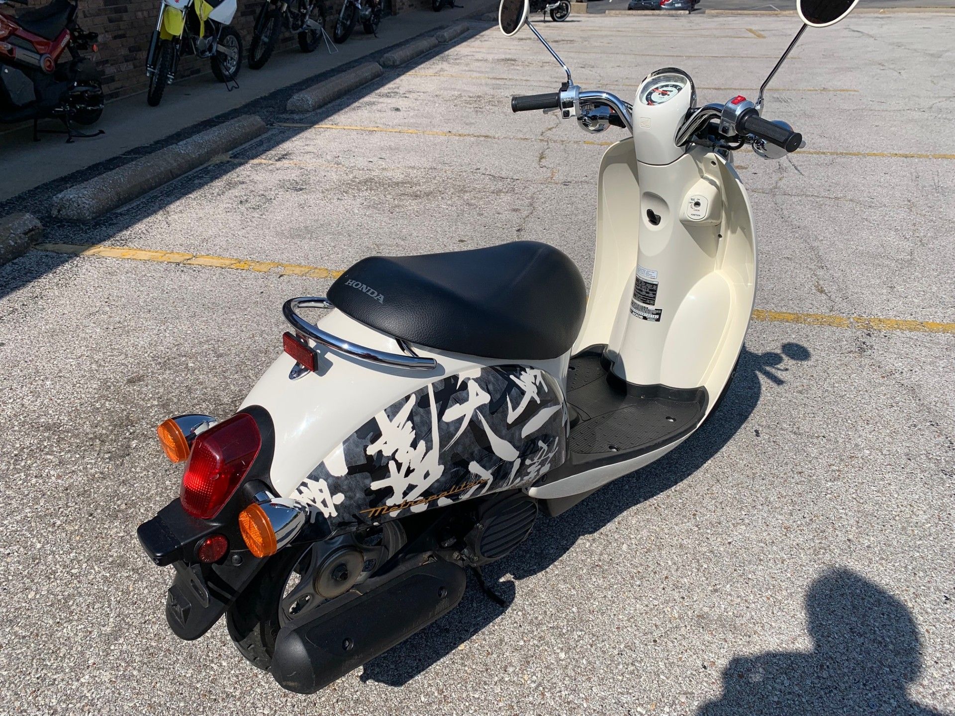2005 Honda CHF50 METROPOLITAN 50 (49cc) in Herculaneum, Missouri - Photo 4