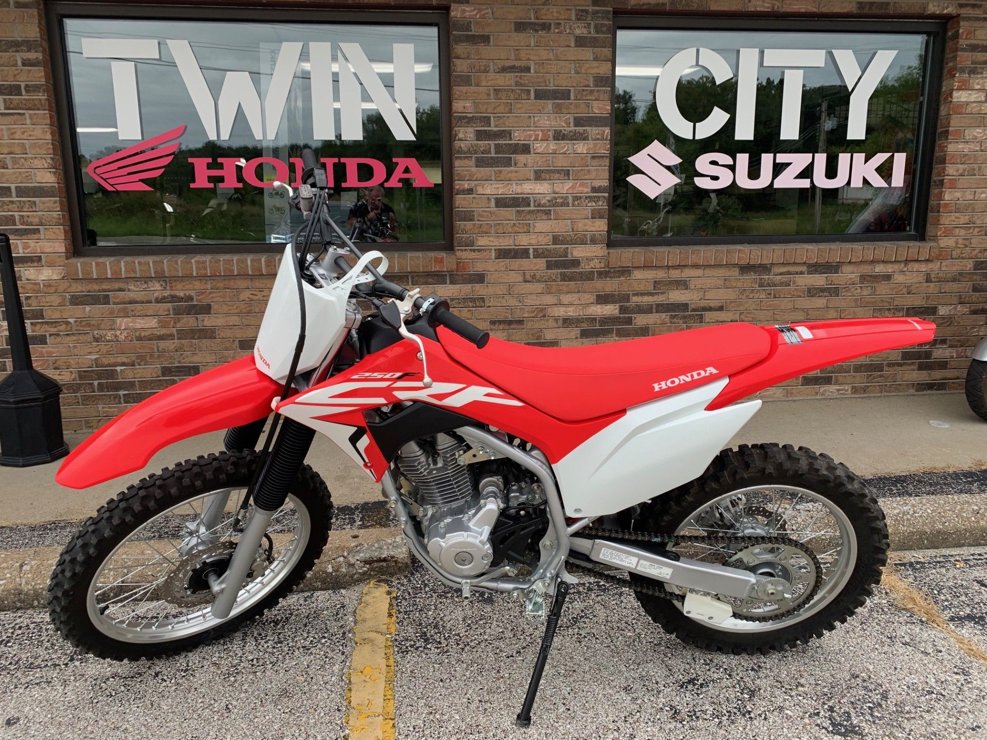 2021 Honda CRF250F  MINT.....ONLY 2 TANKS OF GAS in Herculaneum, Missouri - Photo 1