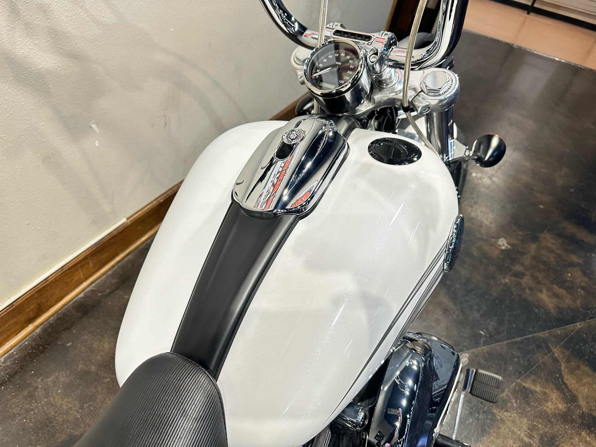 2016 Harley-Davidson Breakout® in Baton Rouge, Louisiana - Photo 10