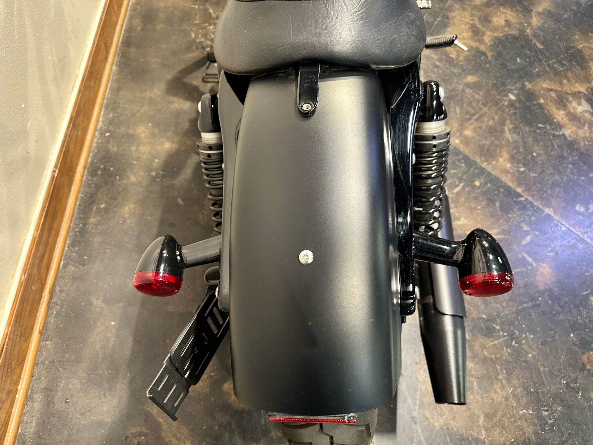 2020 Harley-Davidson Iron 883™ in Baton Rouge, Louisiana - Photo 9
