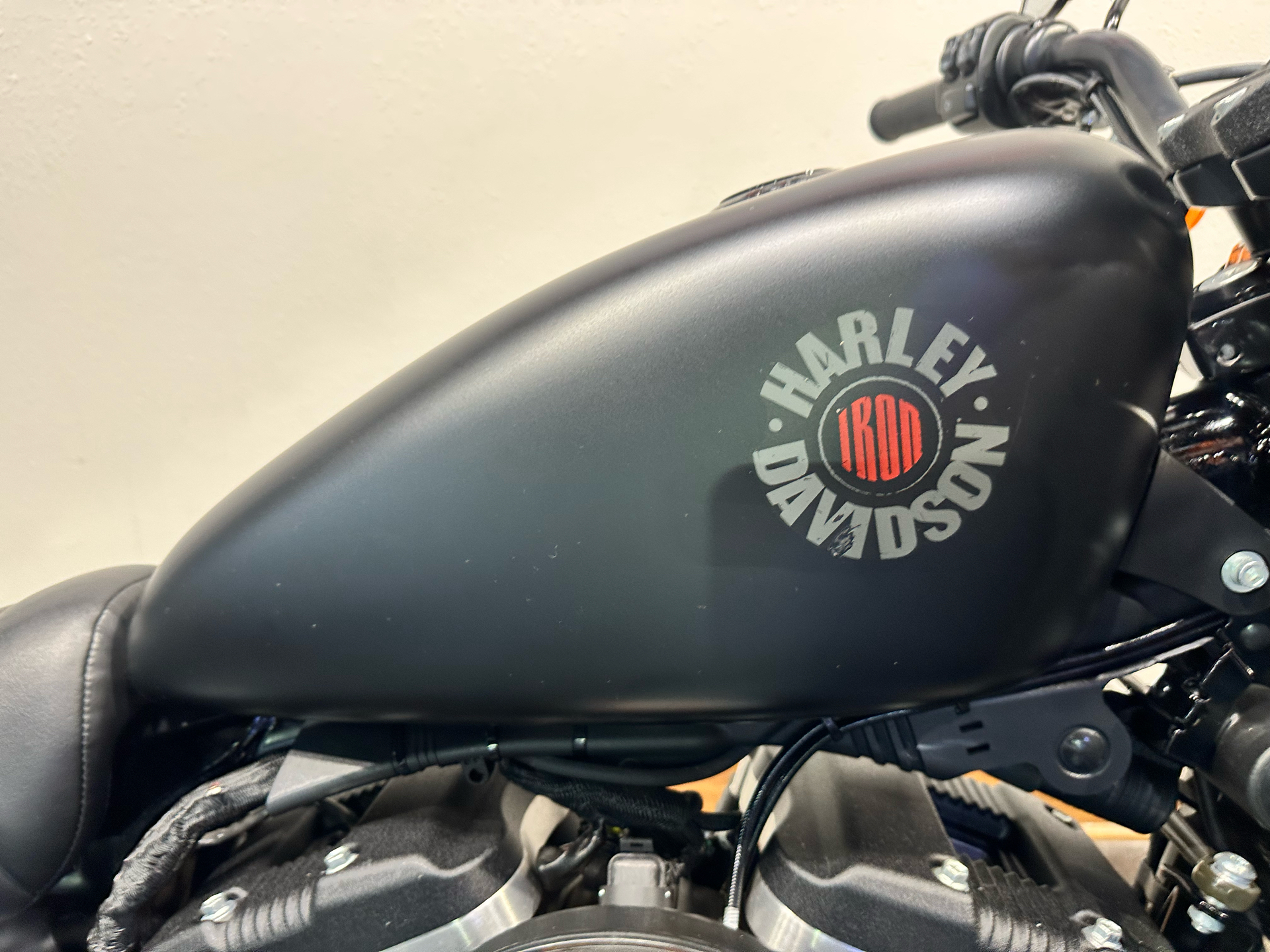 2020 Harley-Davidson Iron 883™ in Baton Rouge, Louisiana - Photo 6