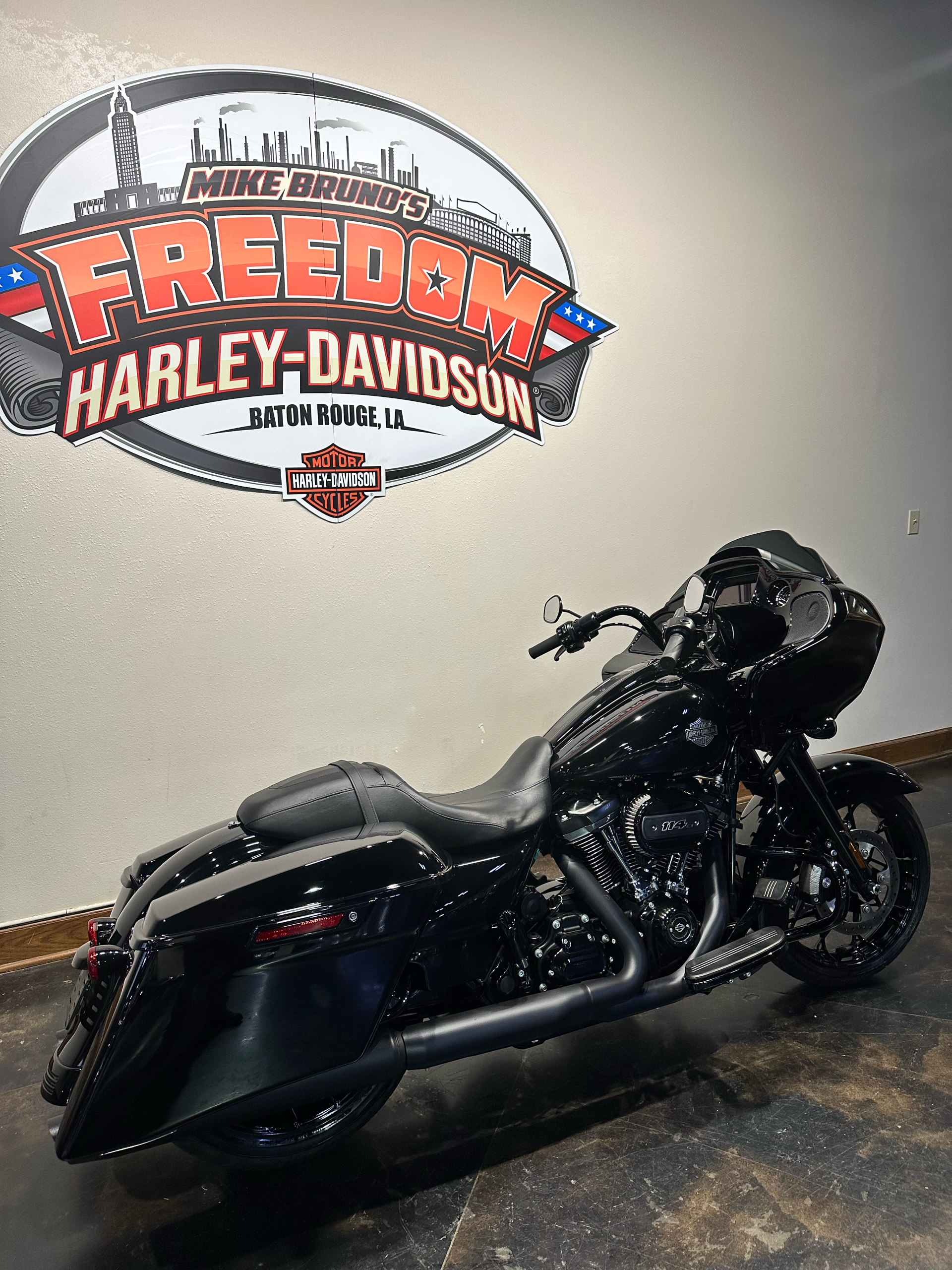 2023 Harley-Davidson Road Glide® Special in Baton Rouge, Louisiana - Photo 2