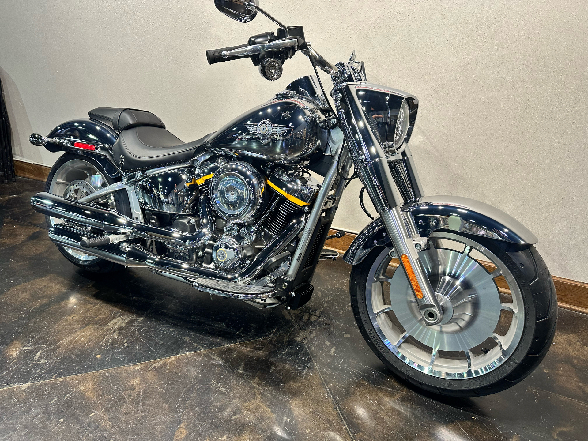 2025 Harley-Davidson Fat Boy® Gray Ghost in Baton Rouge, Louisiana - Photo 3