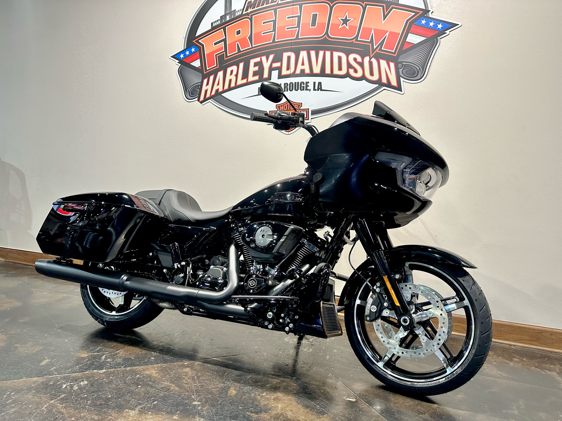 2025 Harley-Davidson Road Glide® in Baton Rouge, Louisiana - Photo 2