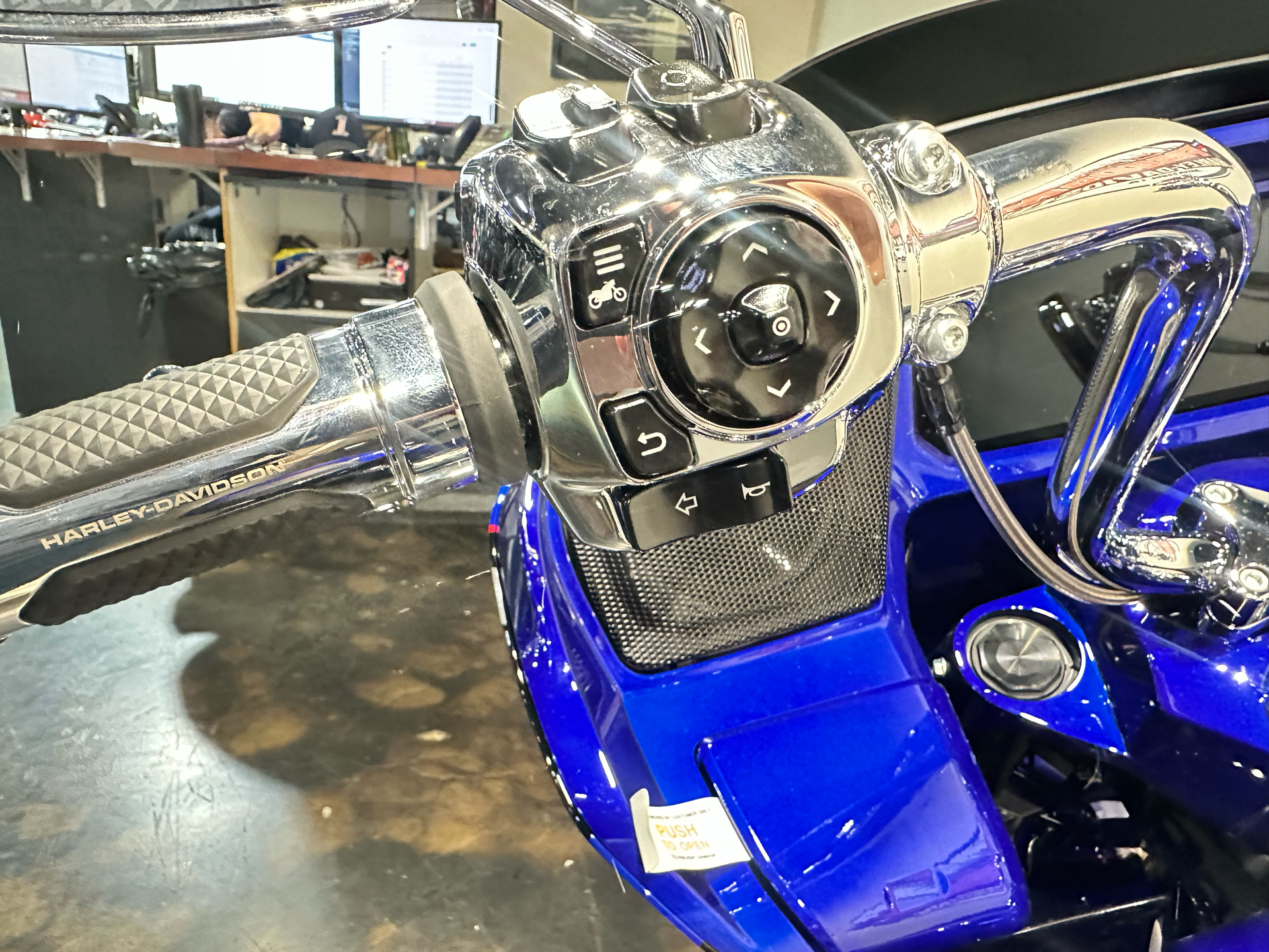 2025 Harley-Davidson CVO™ Road Glide® in Baton Rouge, Louisiana - Photo 33