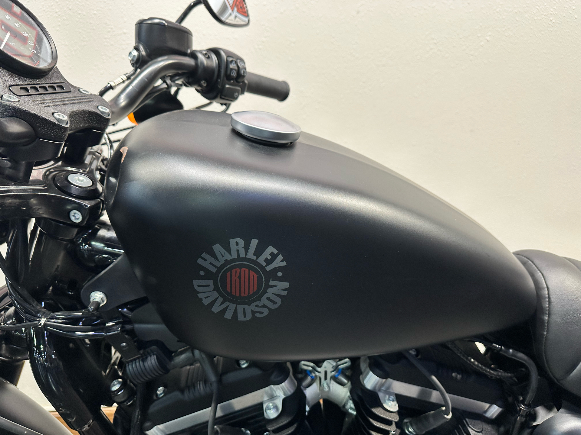 2022 Harley-Davidson Iron 883™ in Baton Rouge, Louisiana - Photo 10
