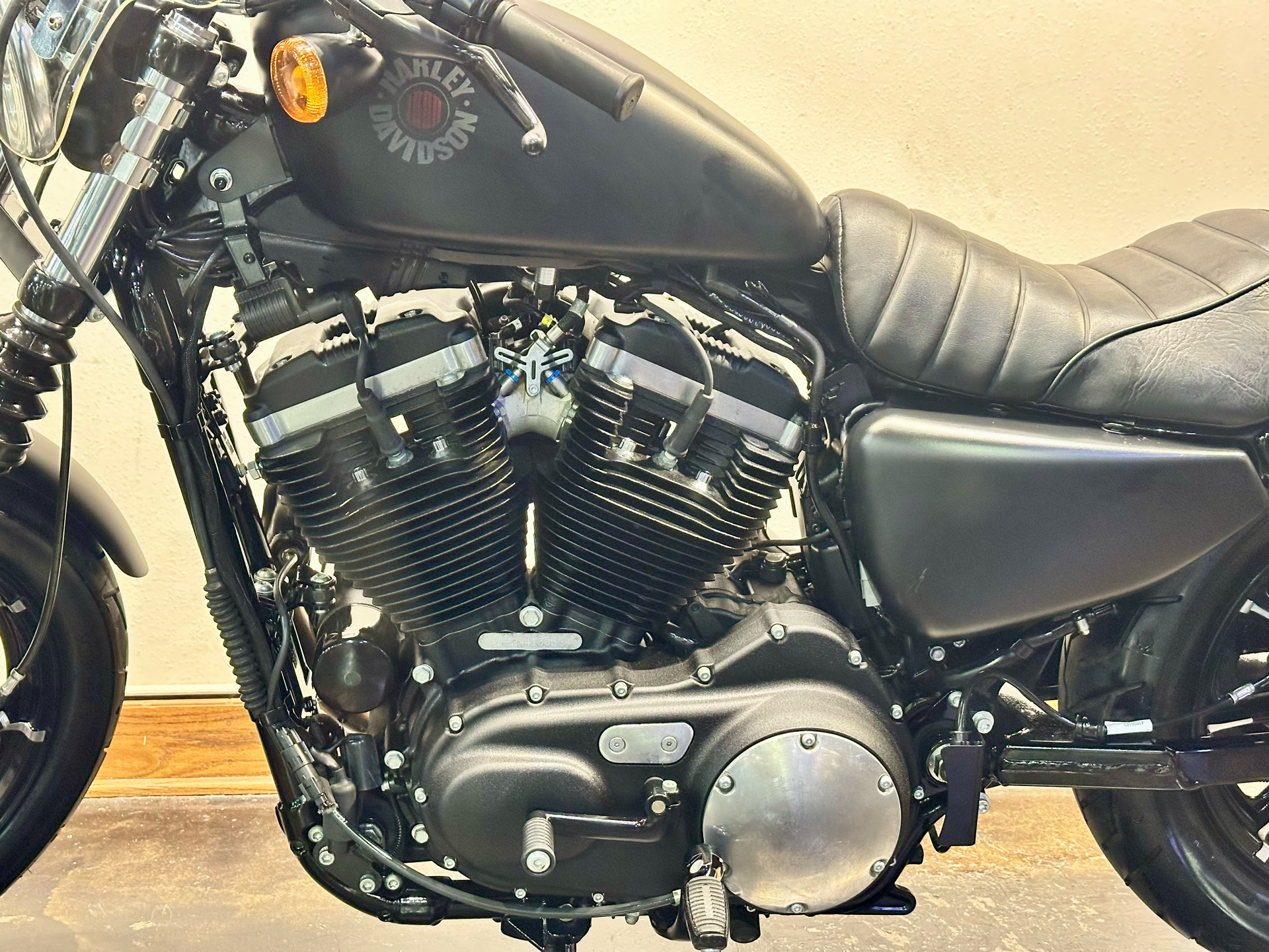 2022 Harley-Davidson Iron 883™ in Baton Rouge, Louisiana - Photo 8