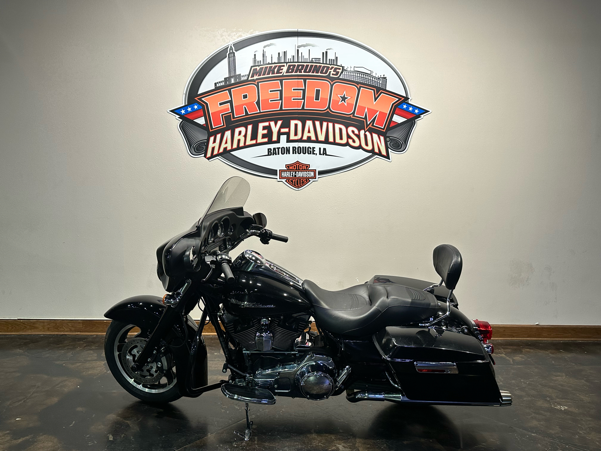 2009 Harley-Davidson Street Glide® in Baton Rouge, Louisiana - Photo 2