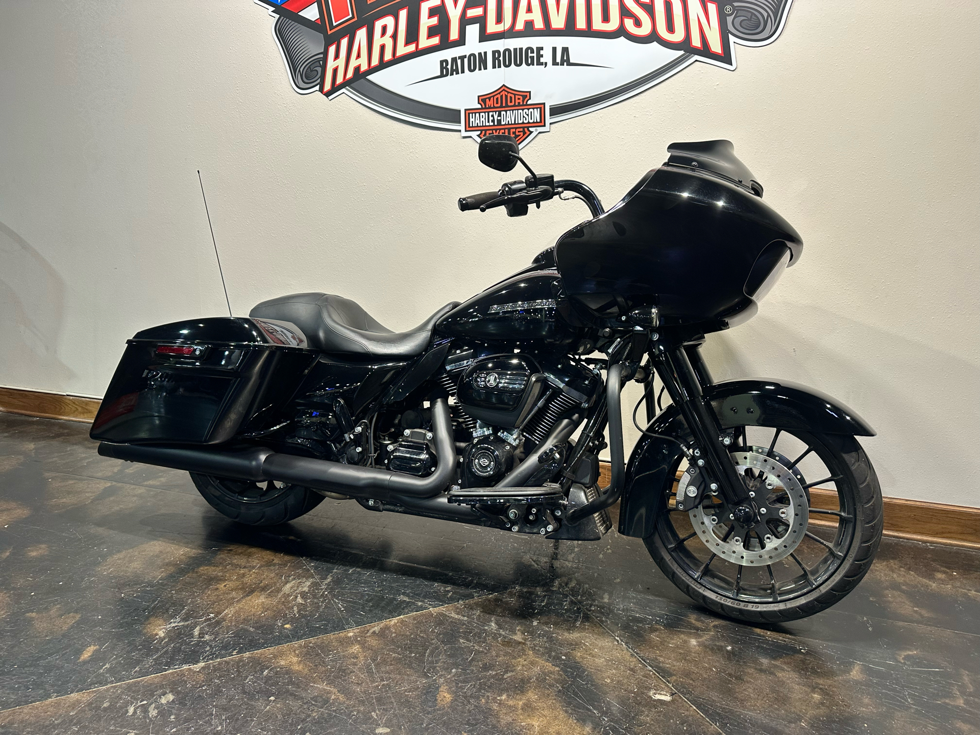 2018 Harley-Davidson Road Glide® Special in Baton Rouge, Louisiana - Photo 2