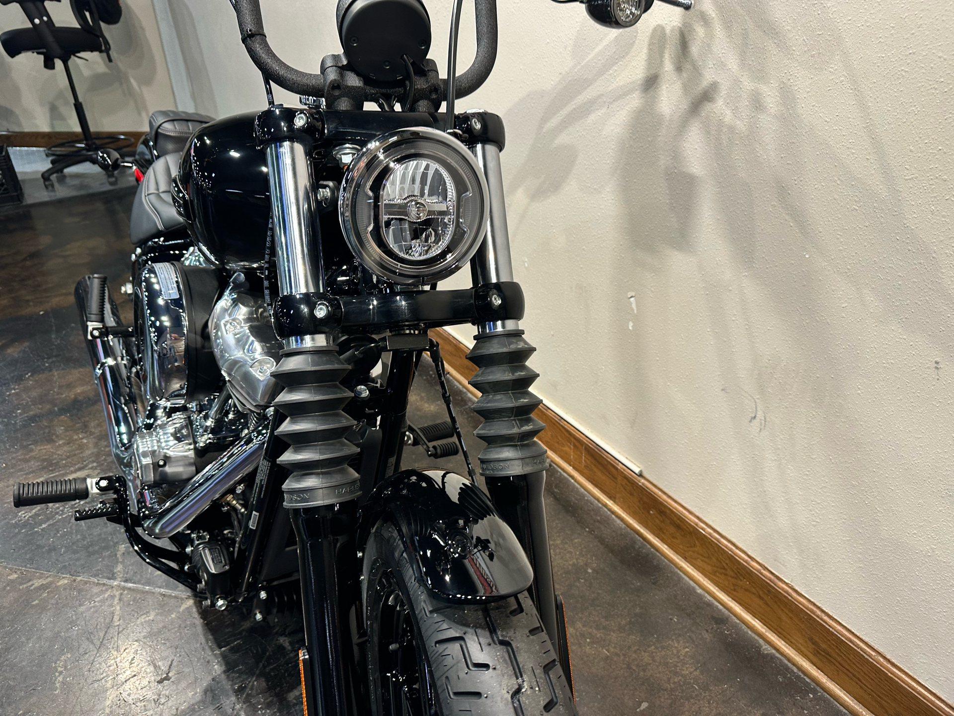 2025 Harley-Davidson Street Bob® in Baton Rouge, Louisiana - Photo 4