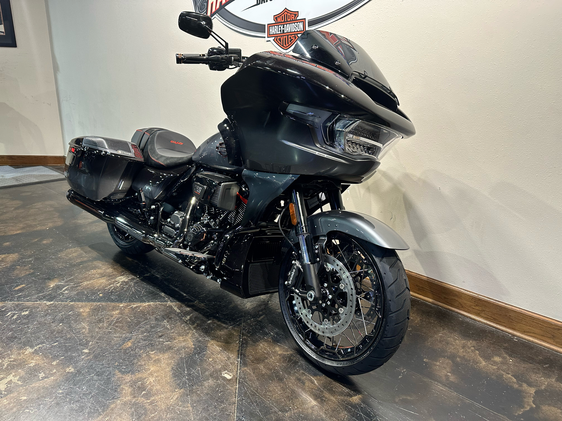 2025 Harley-Davidson CVO™ Road Glide® in Baton Rouge, Louisiana - Photo 2