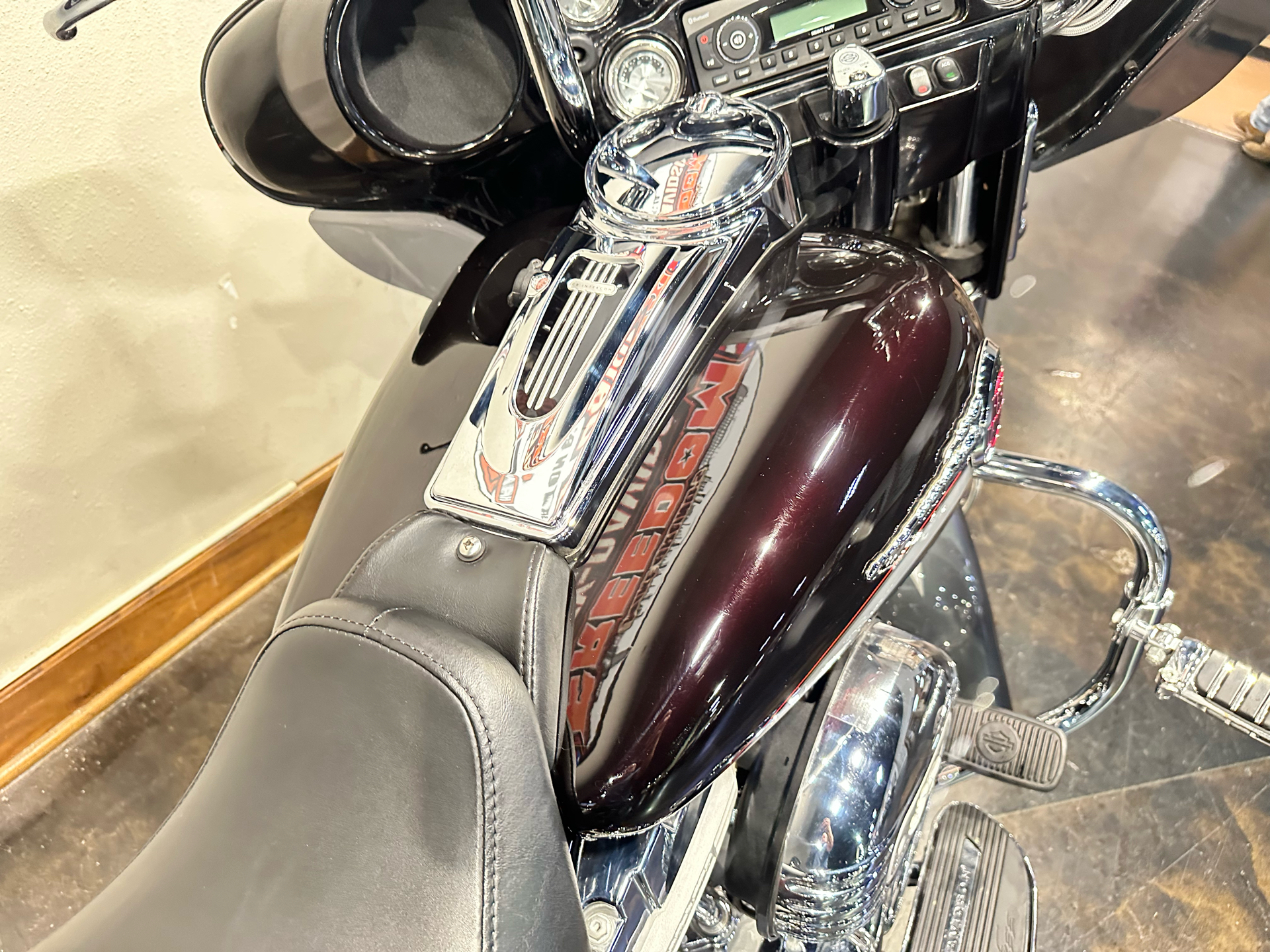 2006 Harley-Davidson CVO™ Screamin' Eagle® Ultra Classic® Electra Glide® in Baton Rouge, Louisiana - Photo 14