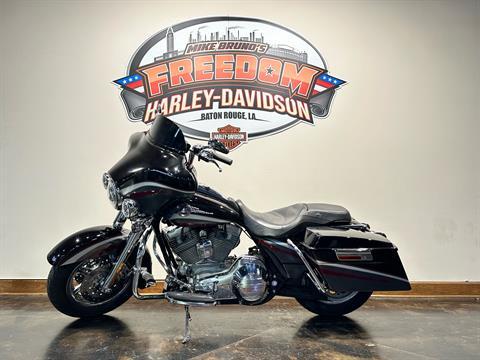 2006 Harley-Davidson CVO™ Screamin' Eagle® Ultra Classic® Electra Glide® in Baton Rouge, Louisiana - Photo 16