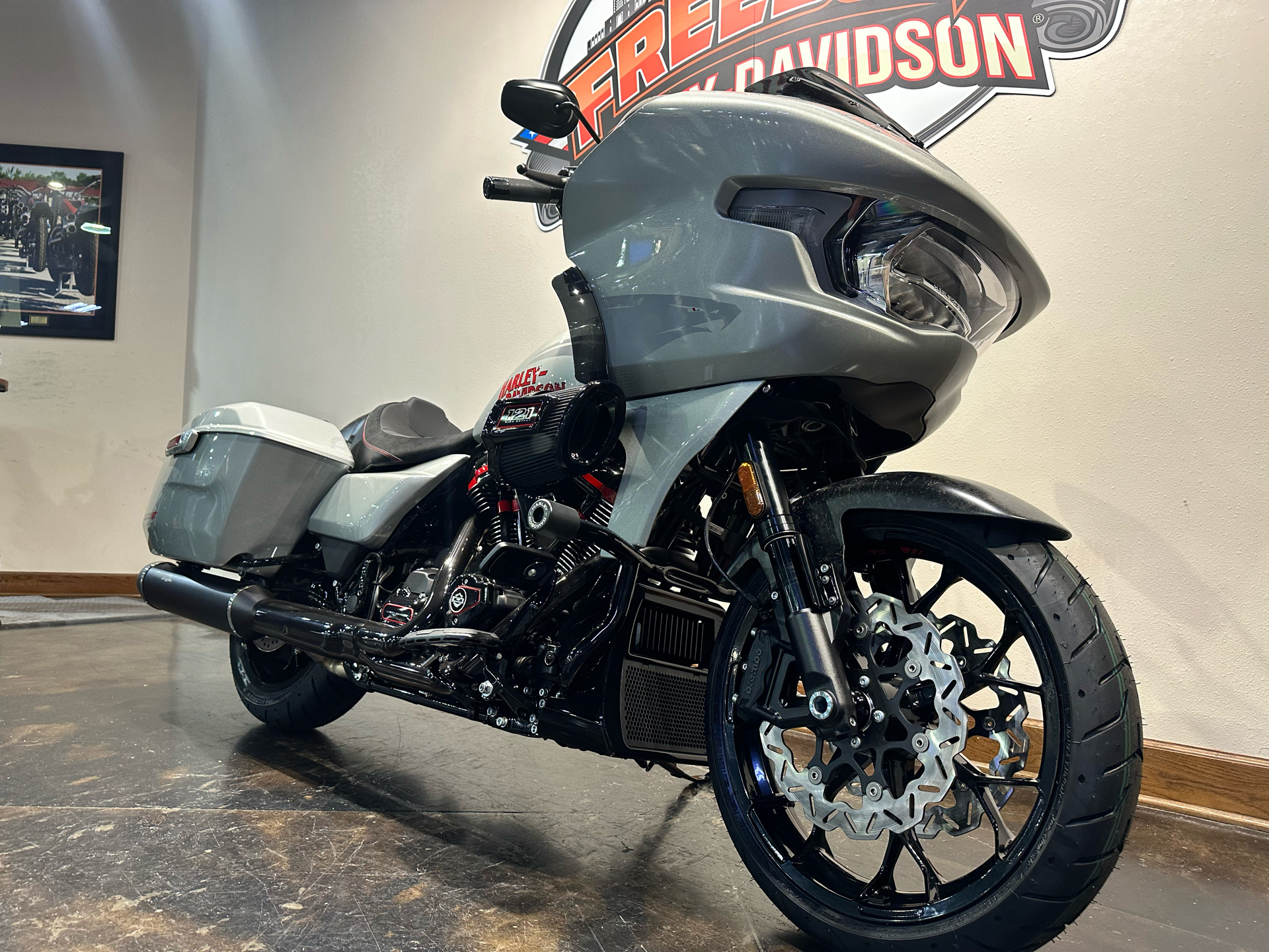 2025 Harley-Davidson CVO™ Road Glide® ST in Baton Rouge, Louisiana - Photo 7