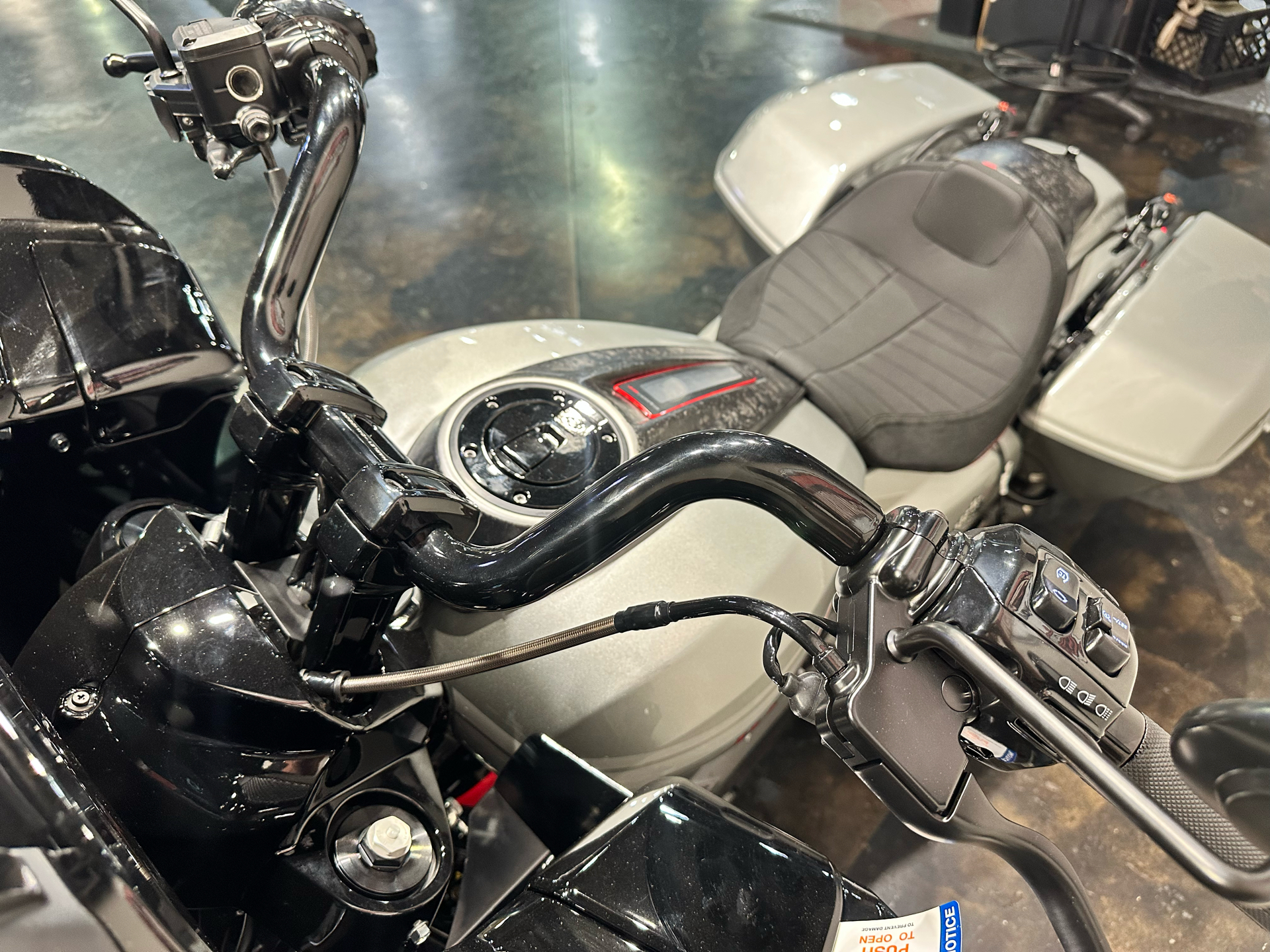 2025 Harley-Davidson CVO™ Road Glide® ST in Baton Rouge, Louisiana - Photo 26