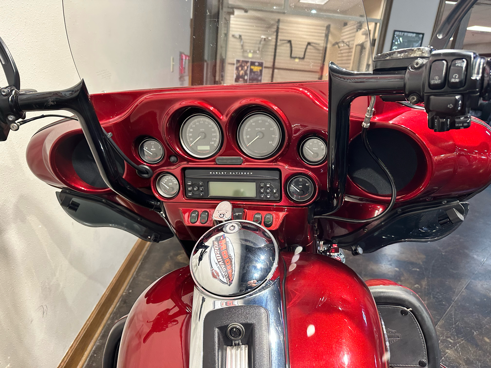 2009 Harley-Davidson Ultra Classic® Electra Glide® in Baton Rouge, Louisiana - Photo 10