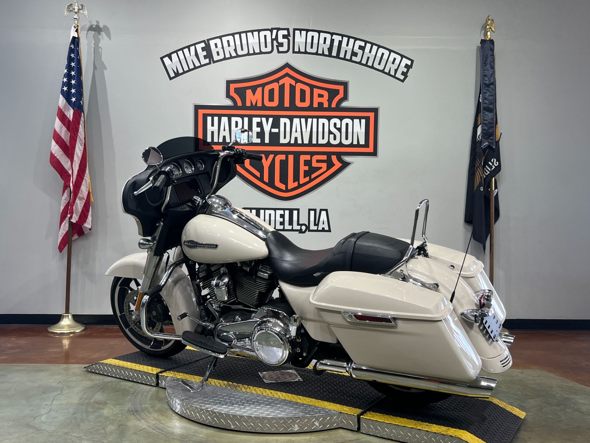 2022 Harley-Davidson Street Glide® in Slidell, Louisiana - Photo 6