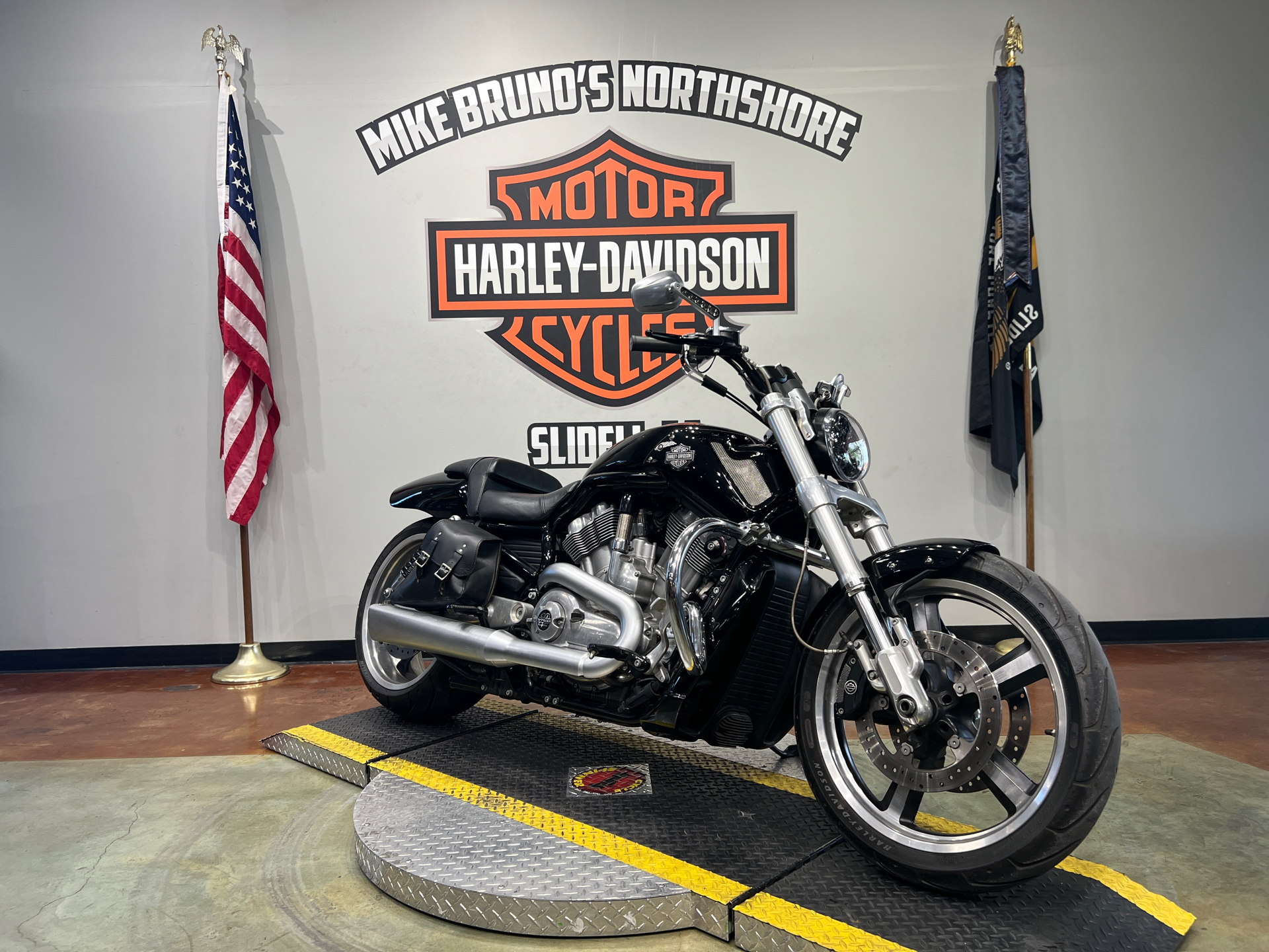 2012 Harley-Davidson V-Rod Muscle® in Slidell, Louisiana - Photo 2