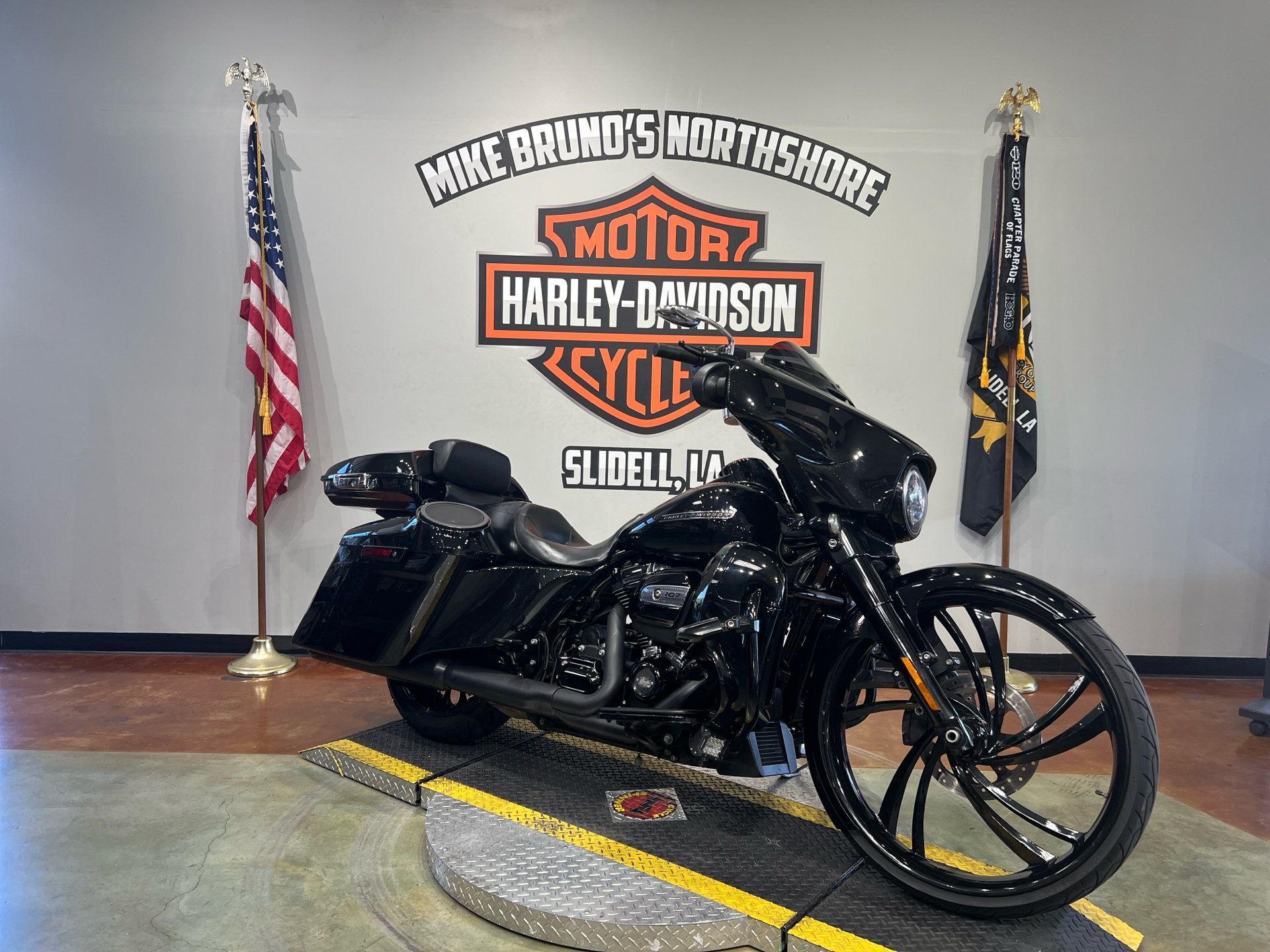2018 Harley-Davidson Street Glide® Special in Slidell, Louisiana - Photo 2
