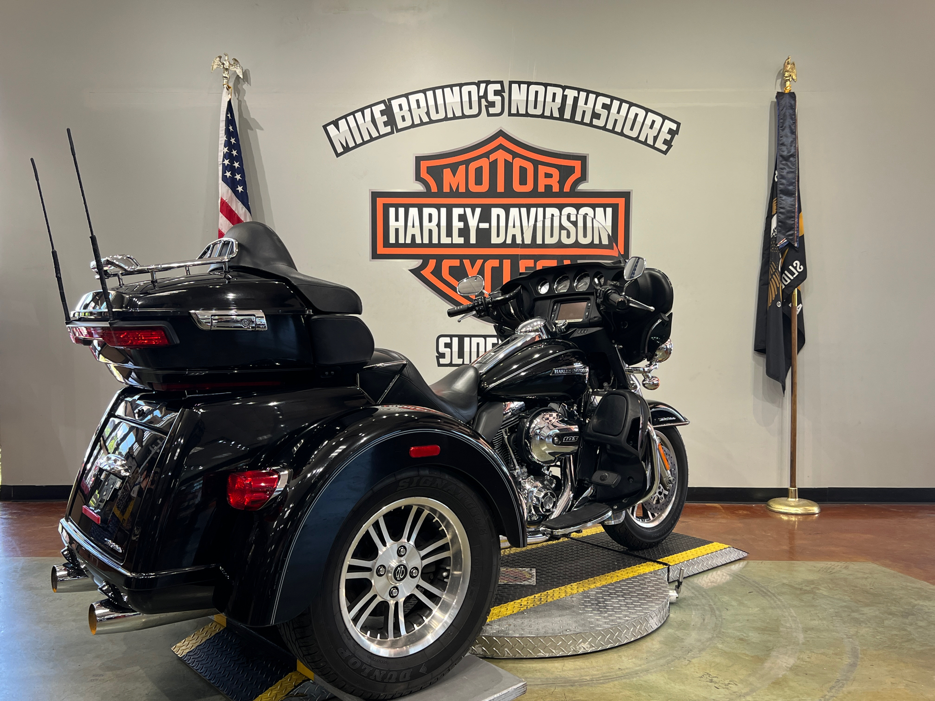 2015 Harley-Davidson Tri Glide® Ultra in Slidell, Louisiana - Photo 8