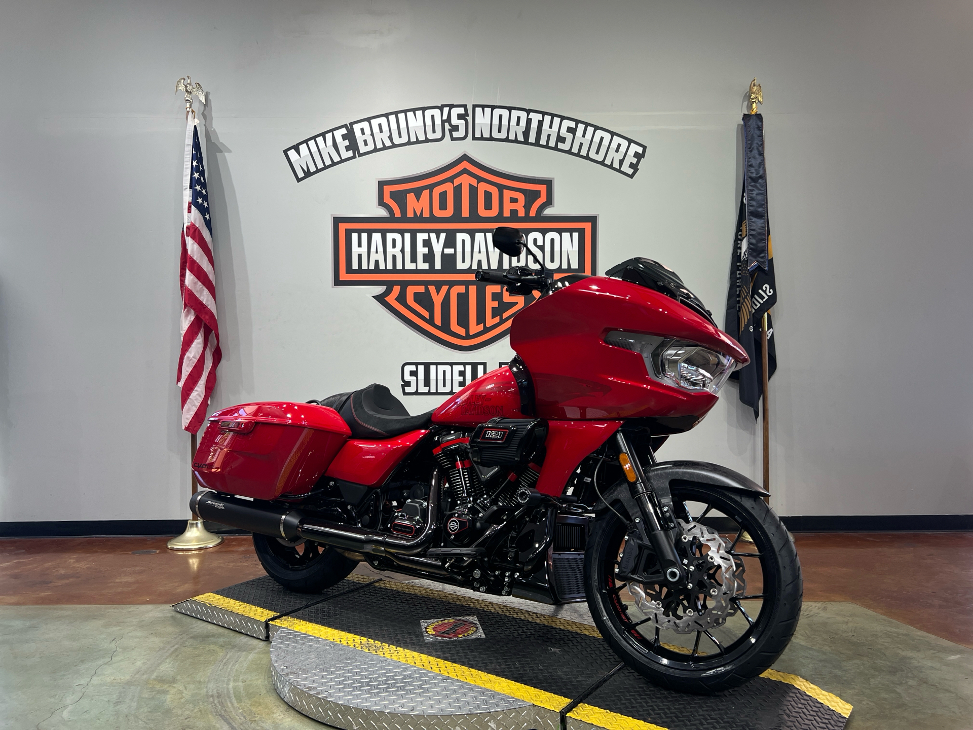 2025 Harley-Davidson CVO™ Road Glide® ST in Slidell, Louisiana - Photo 2