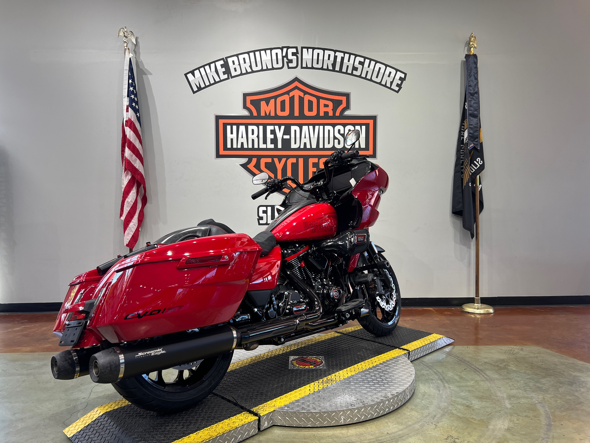 2025 Harley-Davidson CVO™ Road Glide® ST in Slidell, Louisiana - Photo 8