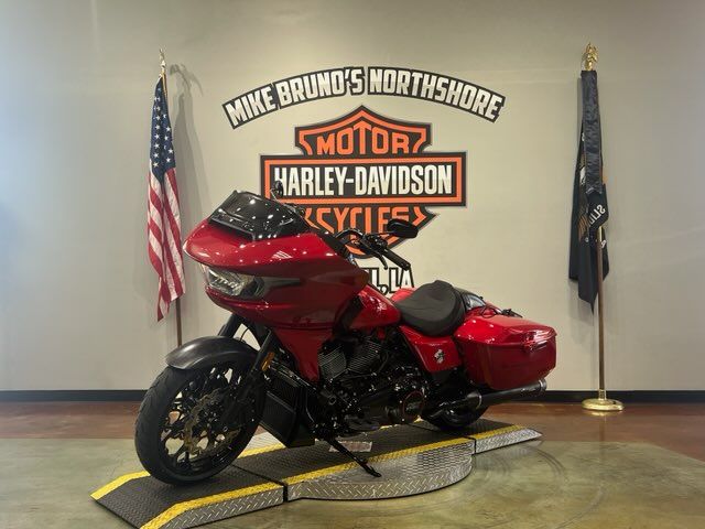 2025 Harley-Davidson CVO™ Road Glide® ST in Slidell, Louisiana - Photo 4
