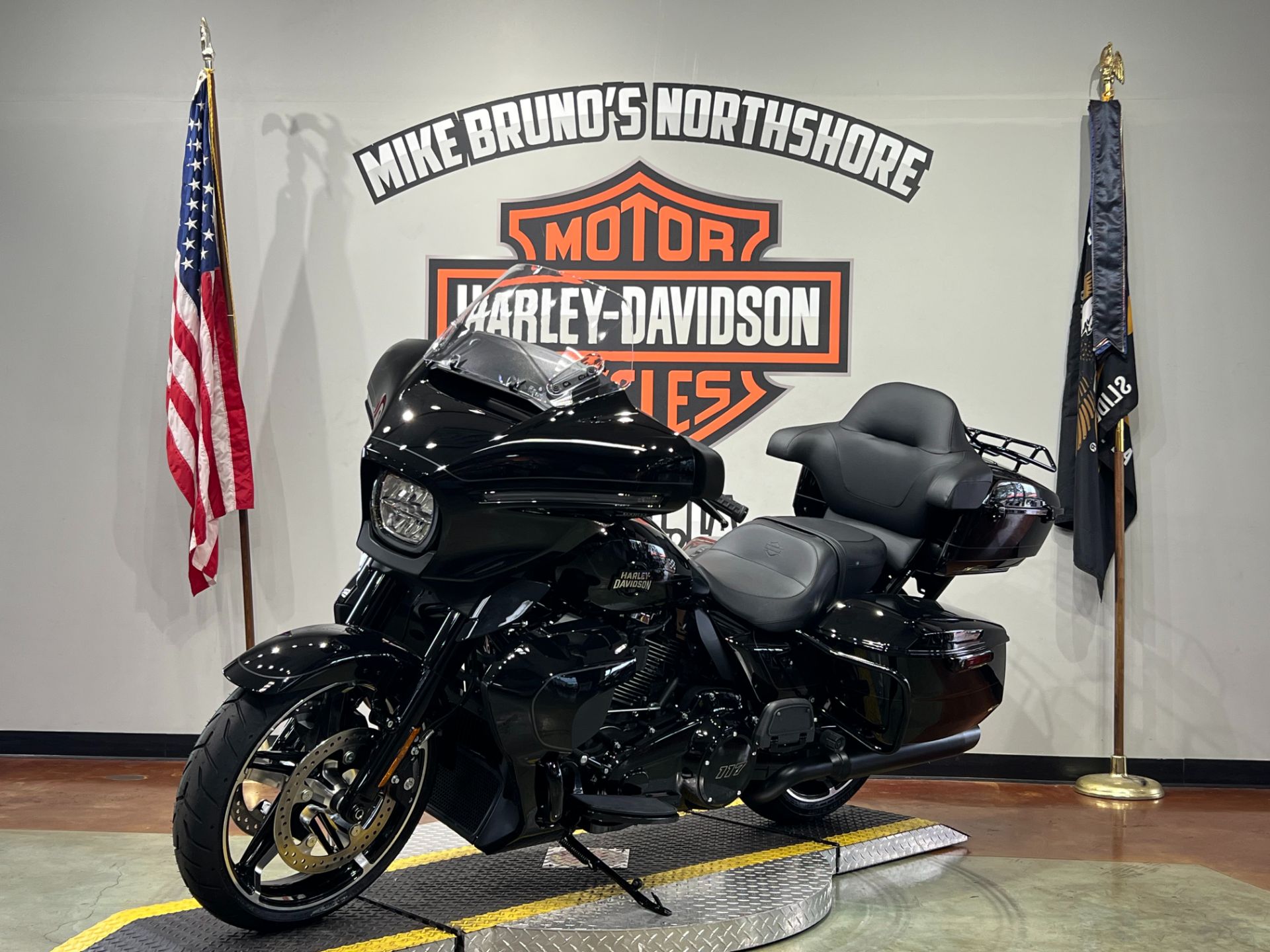 2025 Harley-Davidson Street Glide® Ultra in Slidell, Louisiana - Photo 1