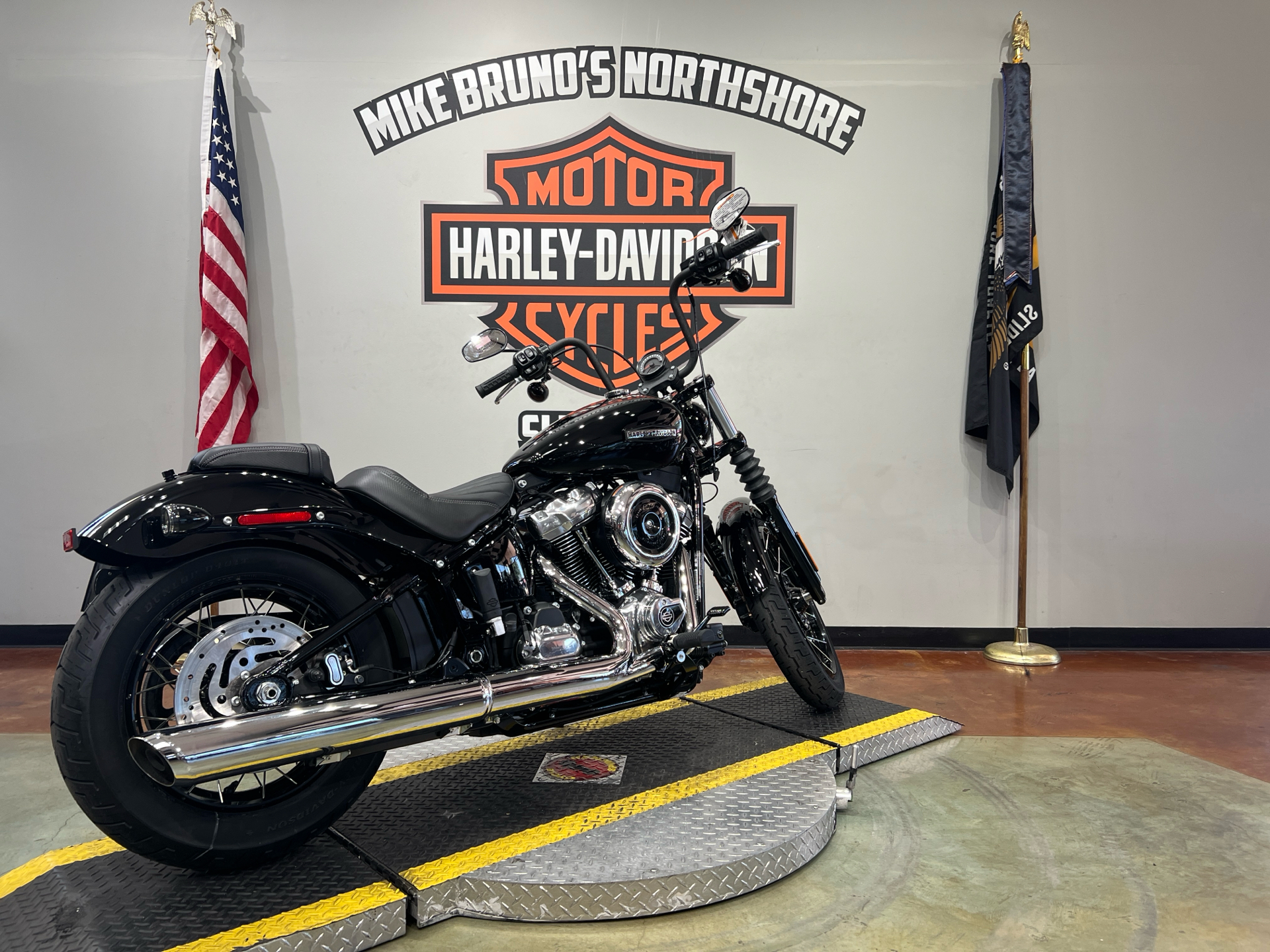2025 Harley-Davidson Street Bob® in Slidell, Louisiana - Photo 6