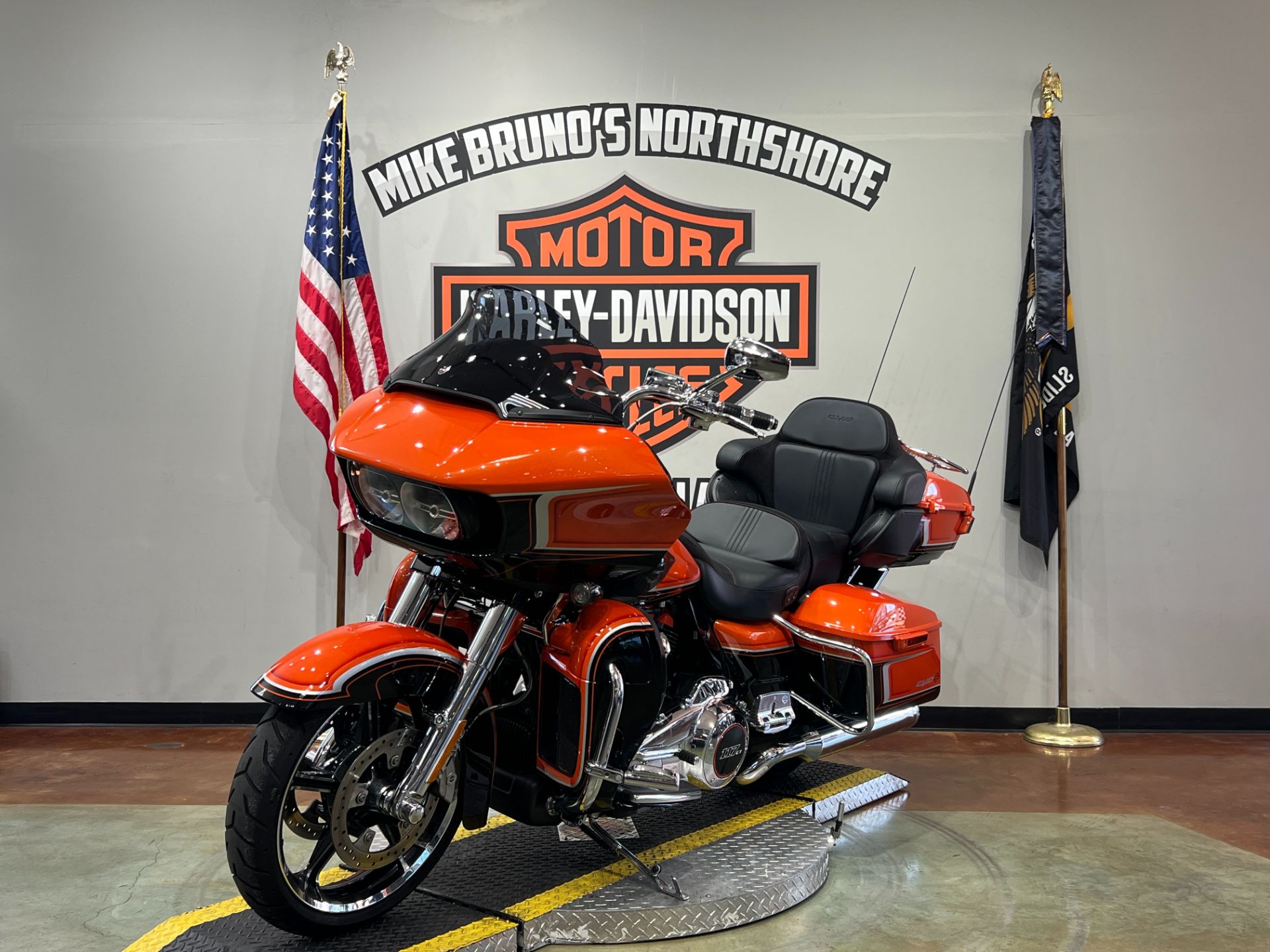 2022 Harley-Davidson CVO™ Road Glide® Limited in Slidell, Louisiana - Photo 4
