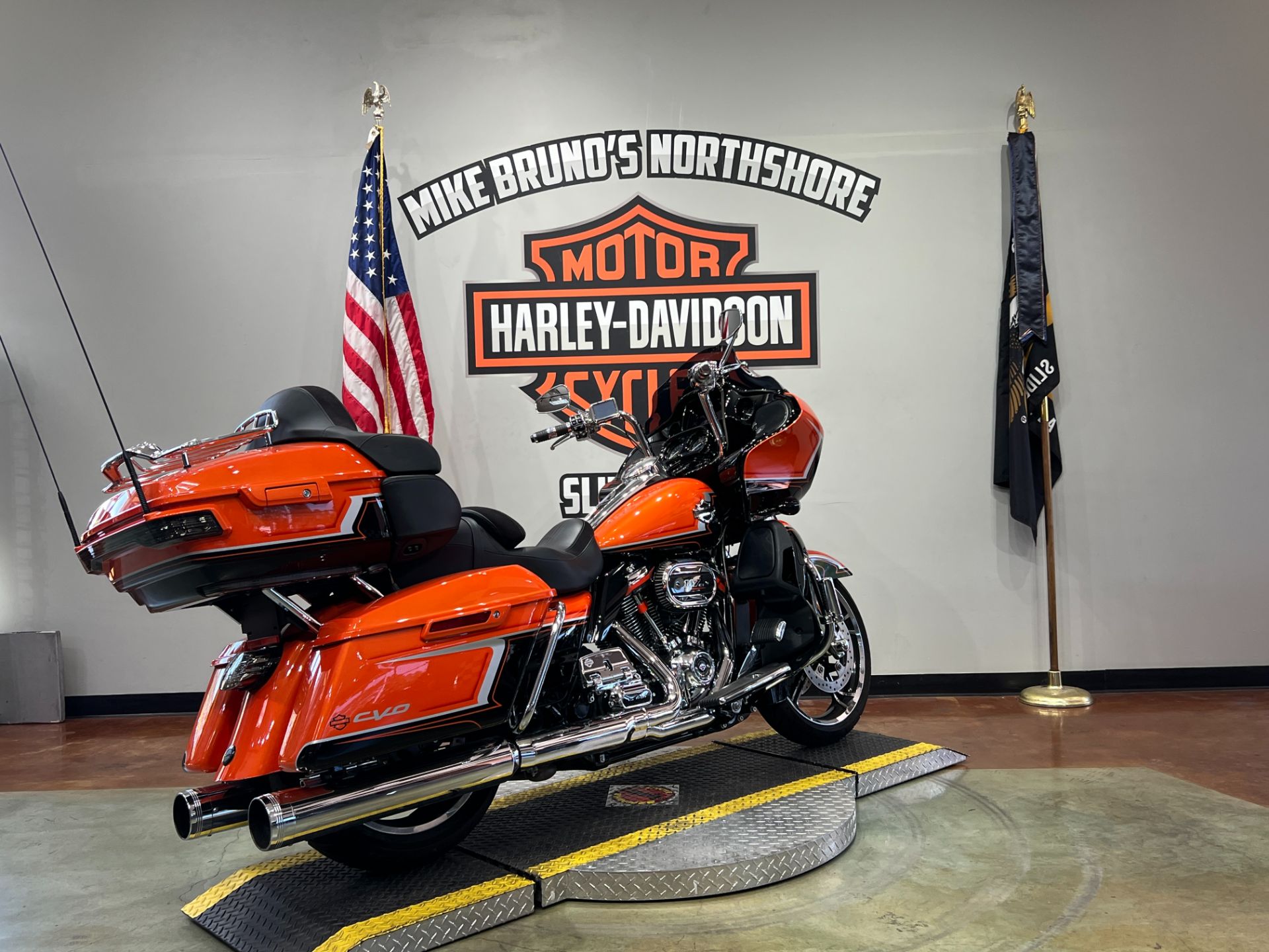 2022 Harley-Davidson CVO™ Road Glide® Limited in Slidell, Louisiana - Photo 5