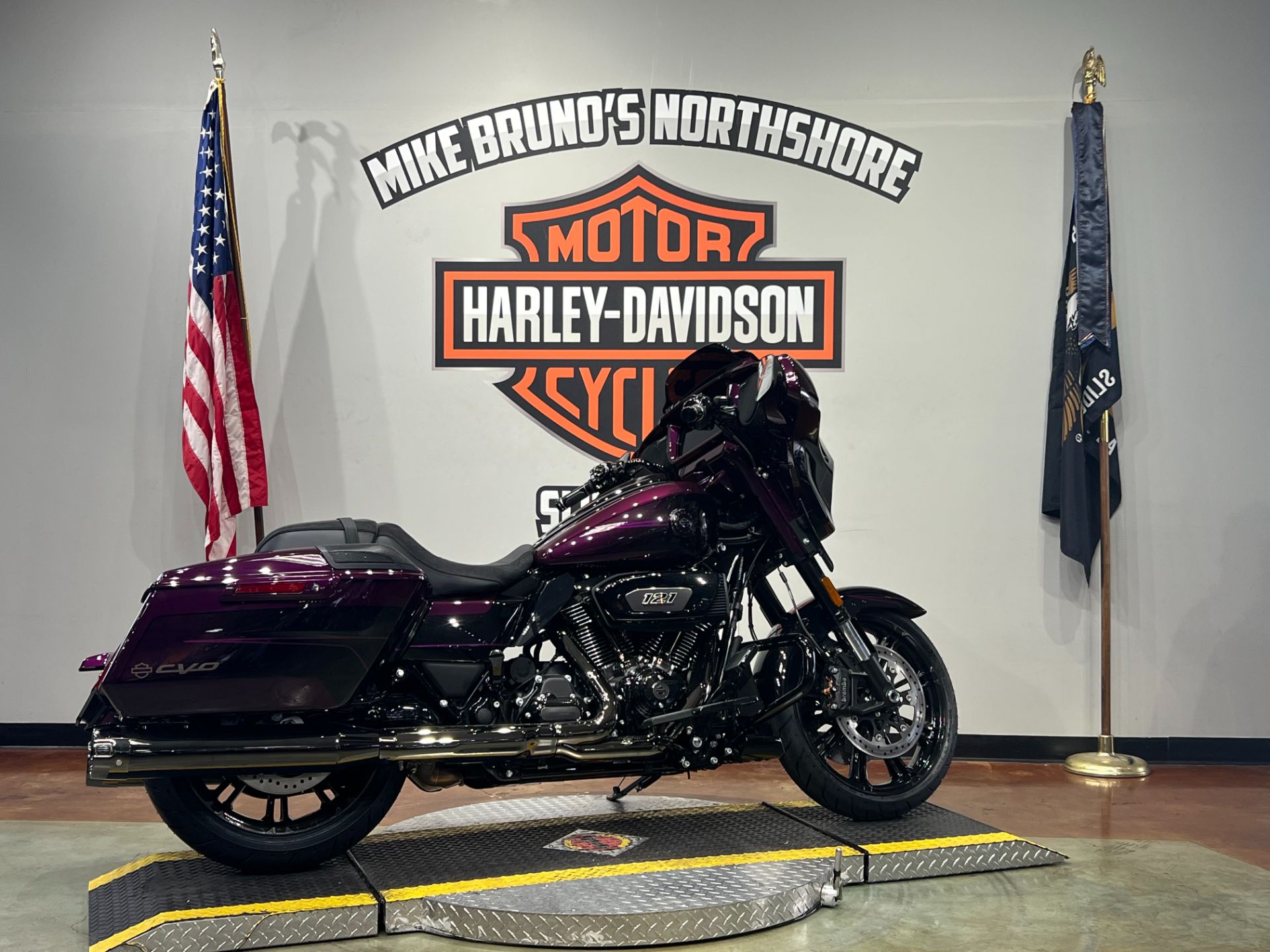 2025 Harley-Davidson CVO™ Street Glide® in Slidell, Louisiana - Photo 4