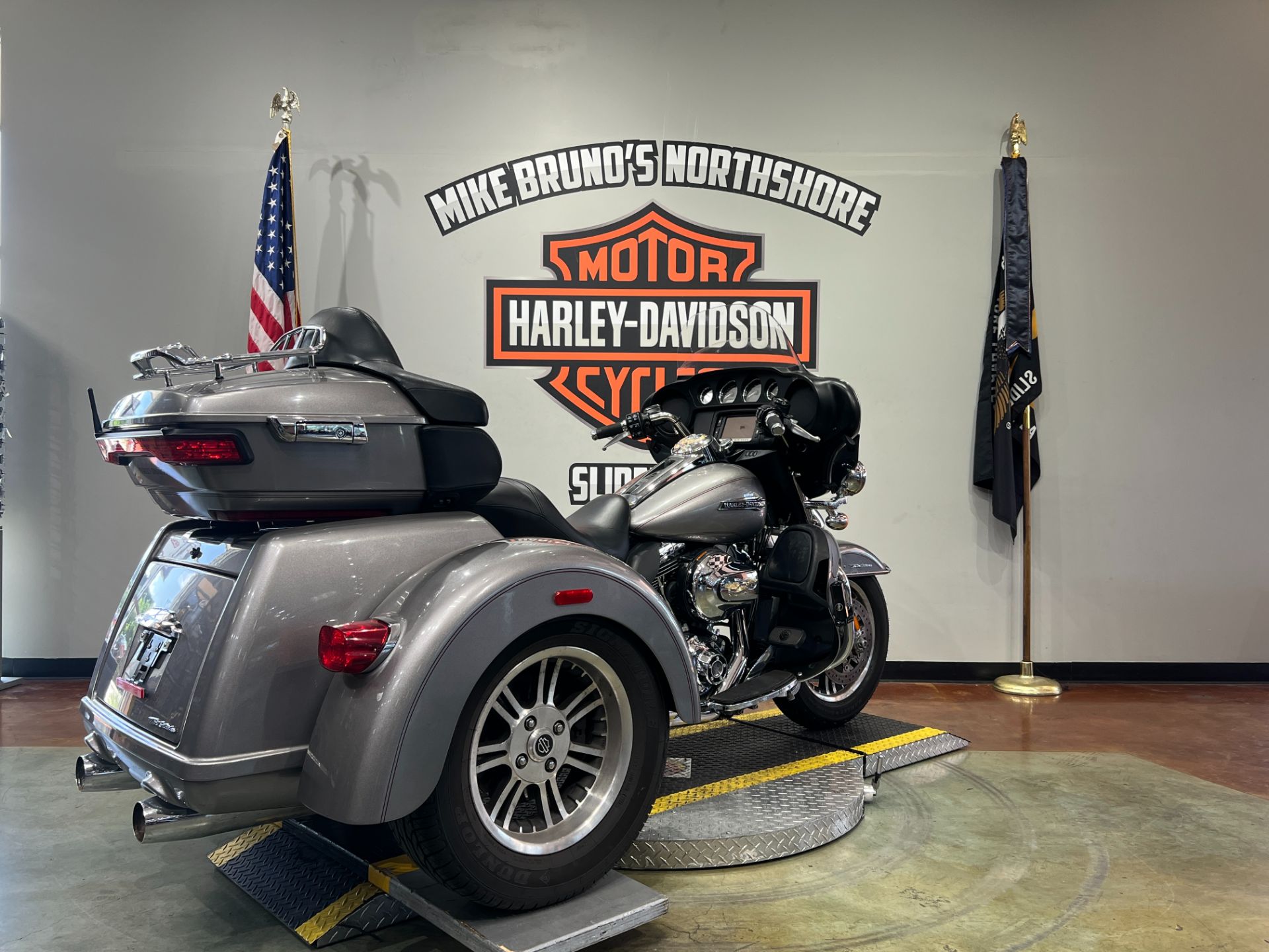 2016 Harley-Davidson Tri Glide® Ultra in Slidell, Louisiana - Photo 7
