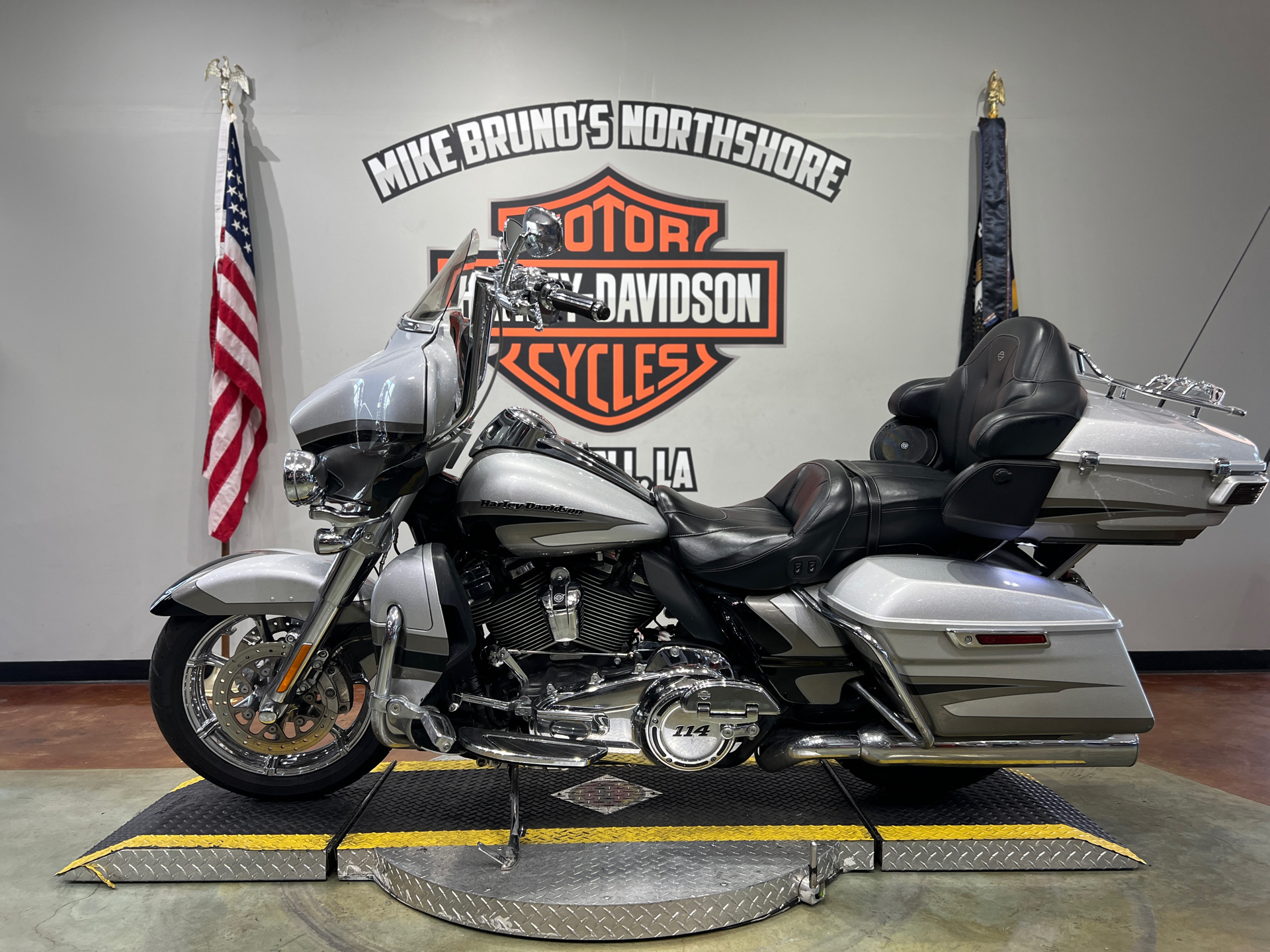 2017 Harley-Davidson CVO™ Limited in Slidell, Louisiana - Photo 5