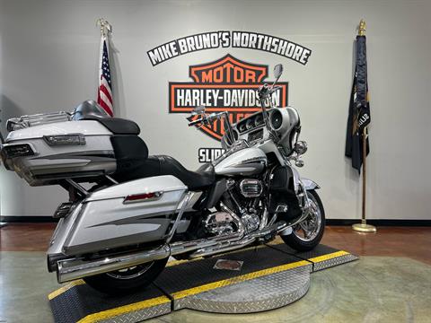 2017 Harley-Davidson CVO™ Limited in Slidell, Louisiana - Photo 8