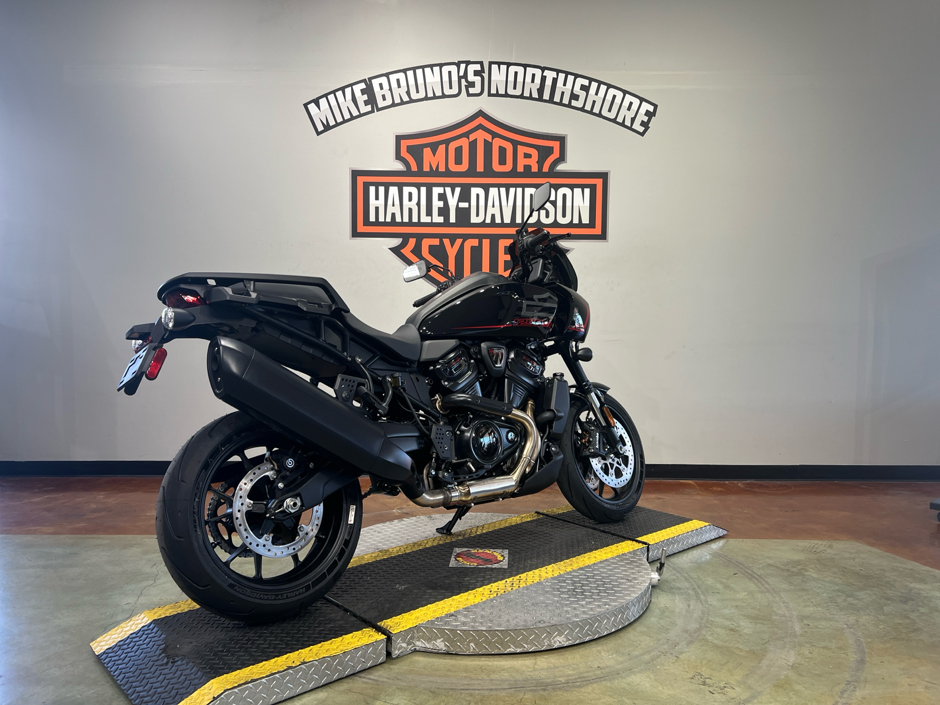2025 Harley-Davidson Pan America® 1250 ST in Slidell, Louisiana - Photo 8