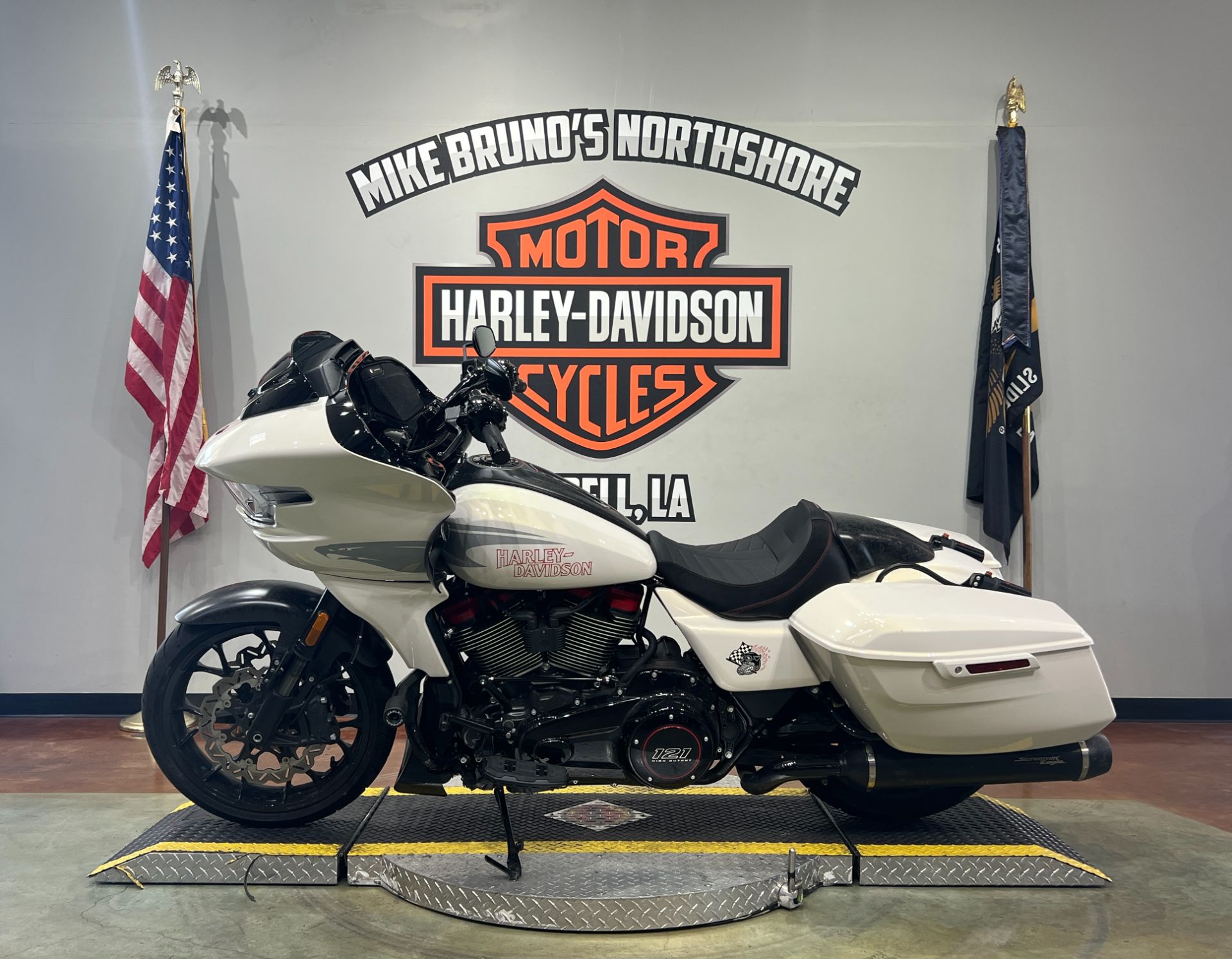 2024 Harley-Davidson CVO™ Road Glide® ST in Slidell, Louisiana - Photo 8