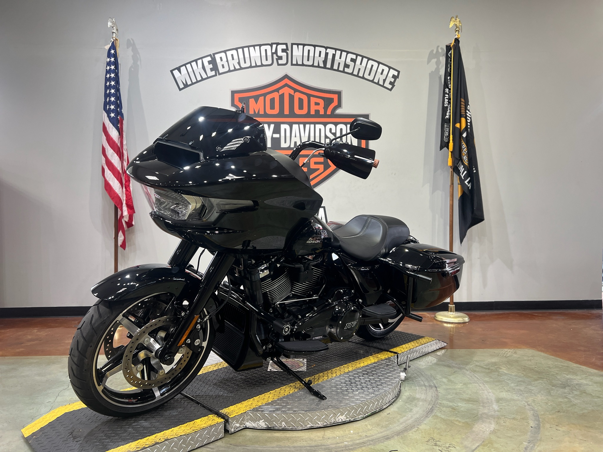 2025 Harley-Davidson Road Glide® 4