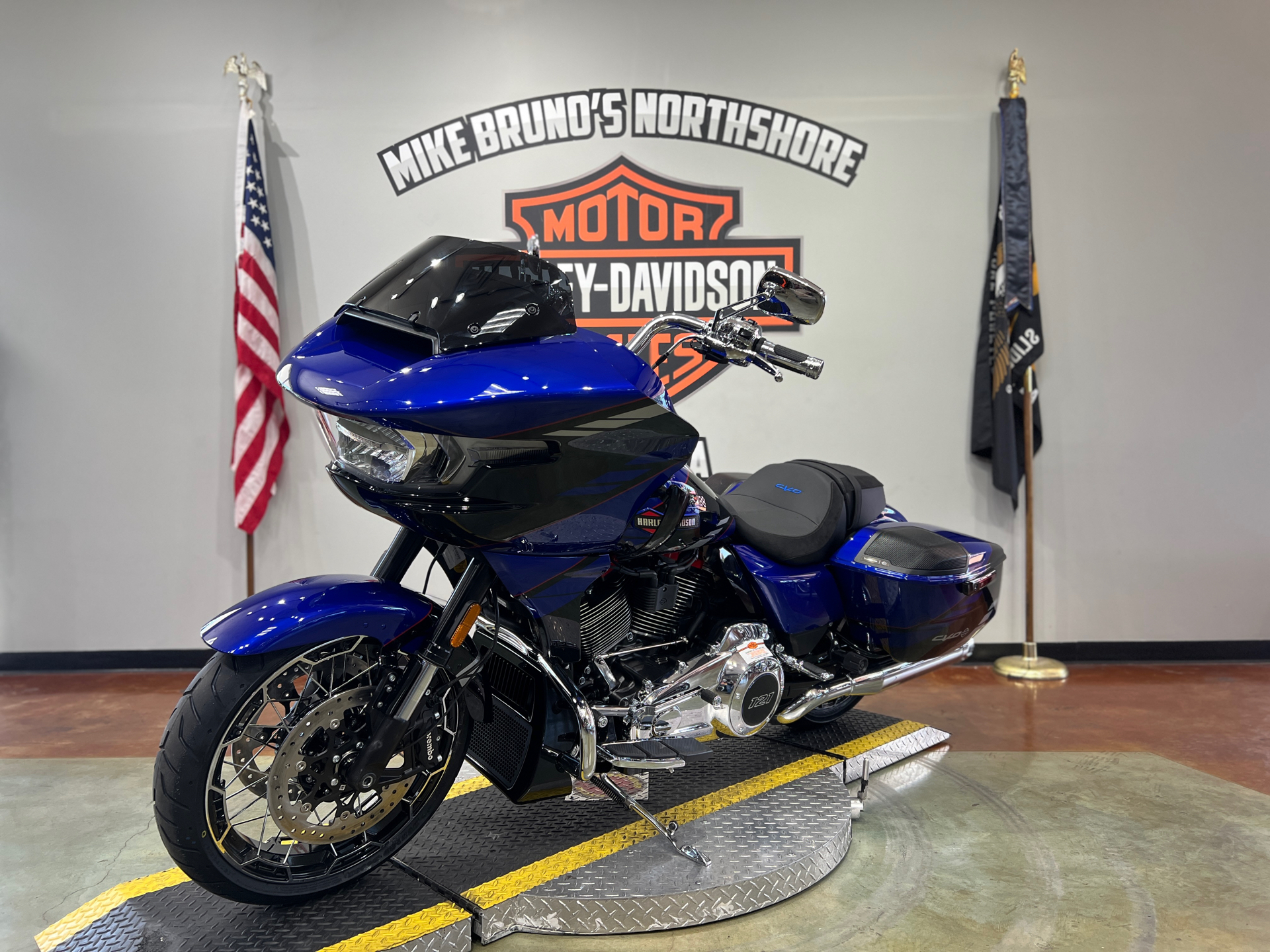 2025 Harley-Davidson CVO™ Road Glide® in Slidell, Louisiana - Photo 4