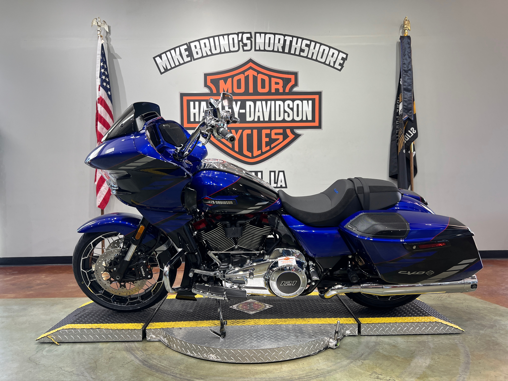 2025 Harley-Davidson CVO™ Road Glide® in Slidell, Louisiana - Photo 5
