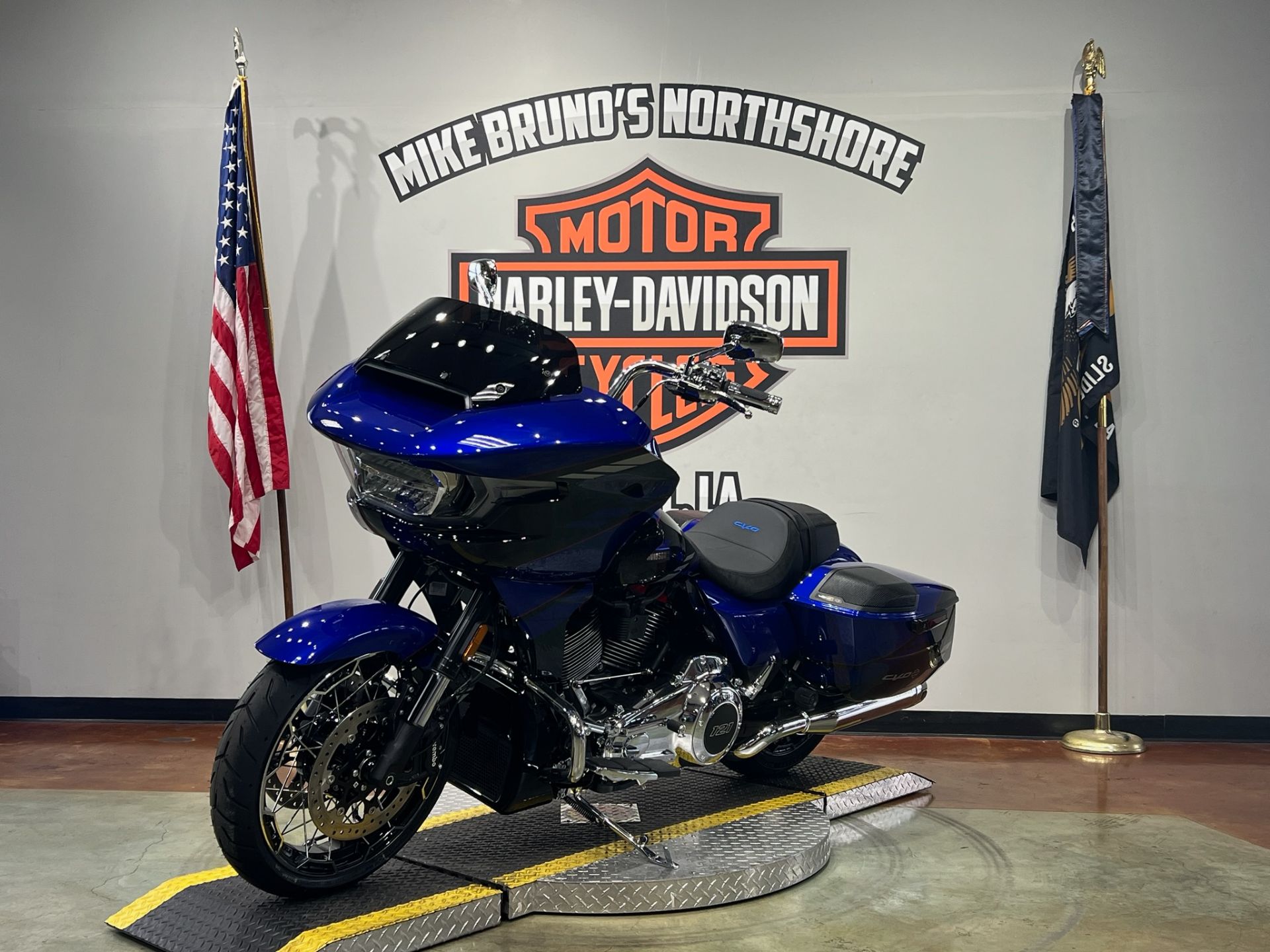 2025 Harley-Davidson CVO™ Road Glide® in Slidell, Louisiana - Photo 4