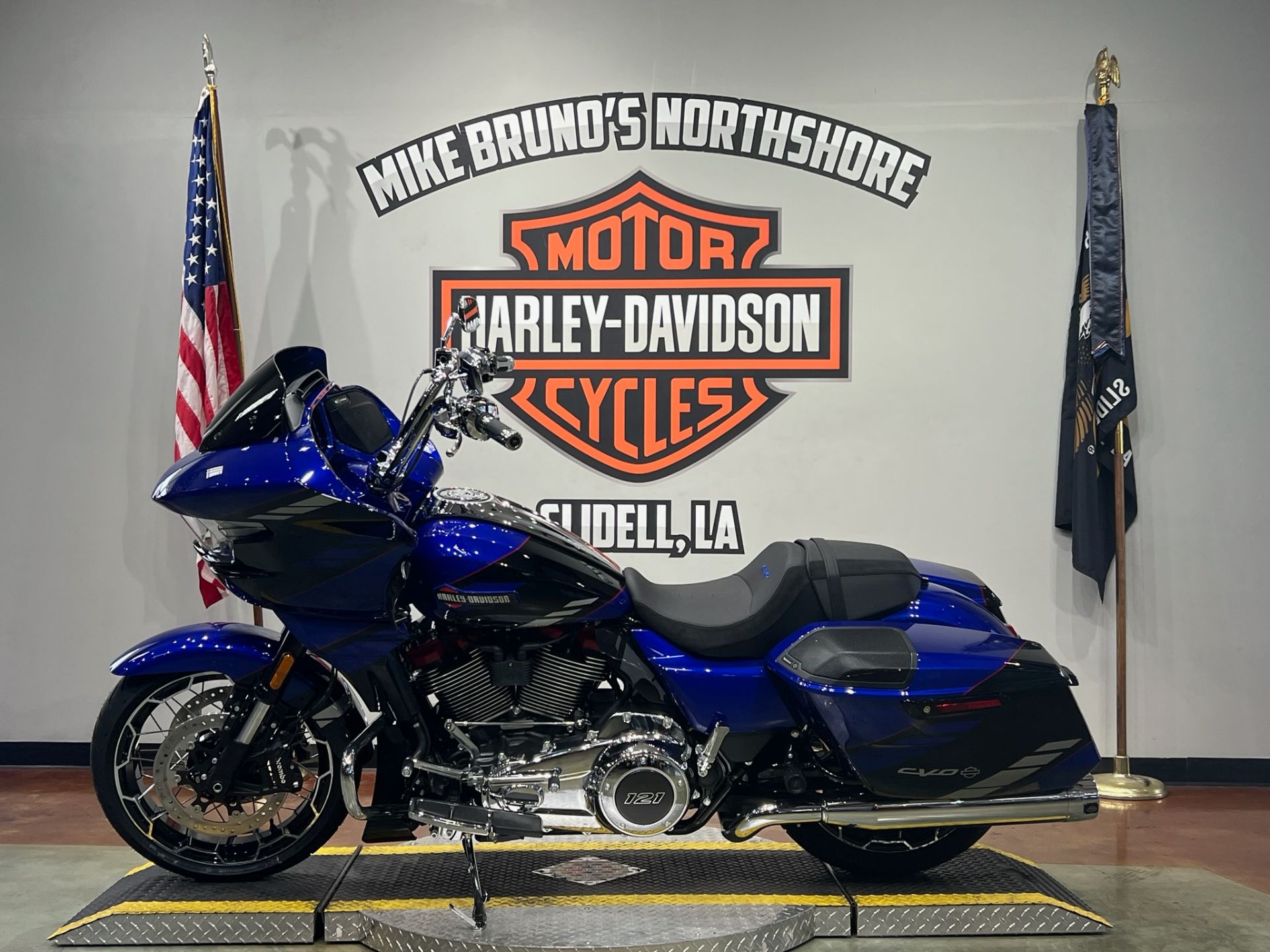 2025 Harley-Davidson CVO™ Road Glide® in Slidell, Louisiana - Photo 5