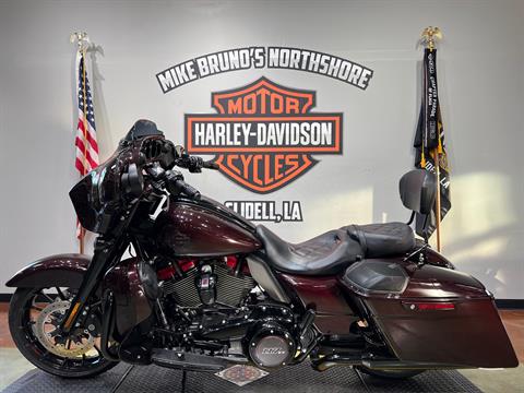 2019 Harley-Davidson CVO™ Street Glide® in Slidell, Louisiana - Photo 5