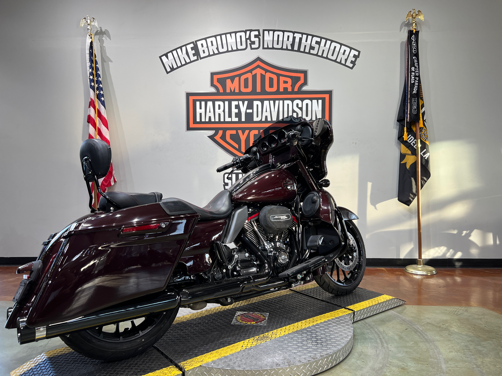2019 Harley-Davidson CVO™ Street Glide® in Slidell, Louisiana - Photo 8