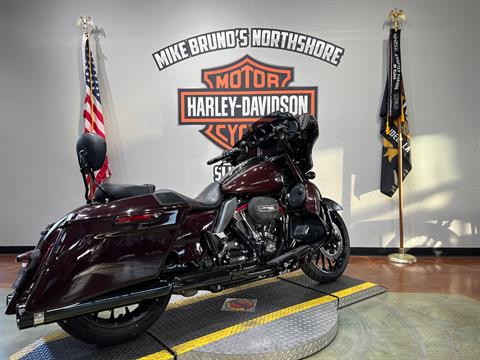 2019 Harley-Davidson CVO™ Street Glide® in Slidell, Louisiana - Photo 8