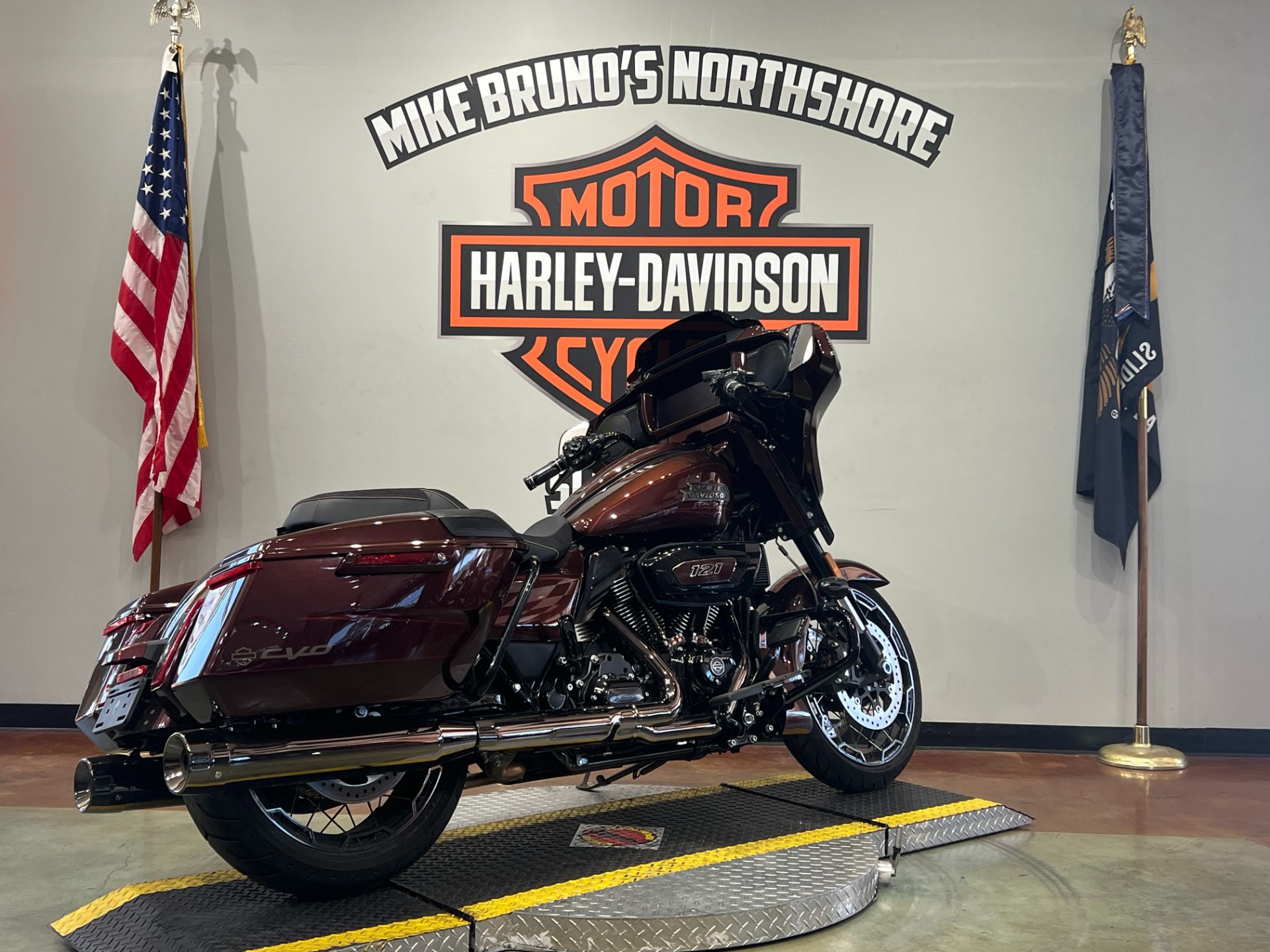 2024 Harley-Davidson CVO™ Street Glide® in Slidell, Louisiana - Photo 7
