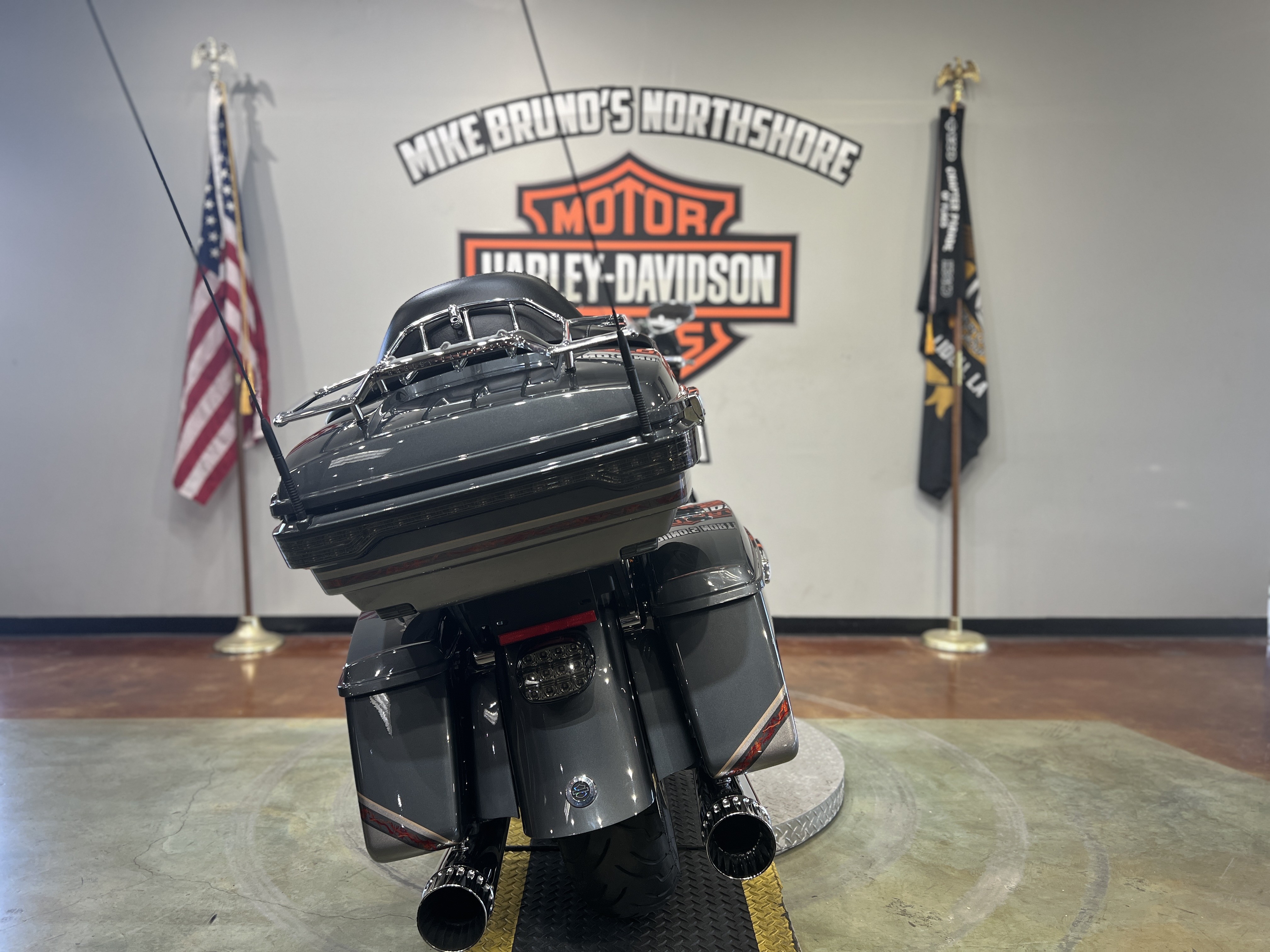 2016 Harley-Davidson CVO™ Limited in Slidell, Louisiana - Photo 7