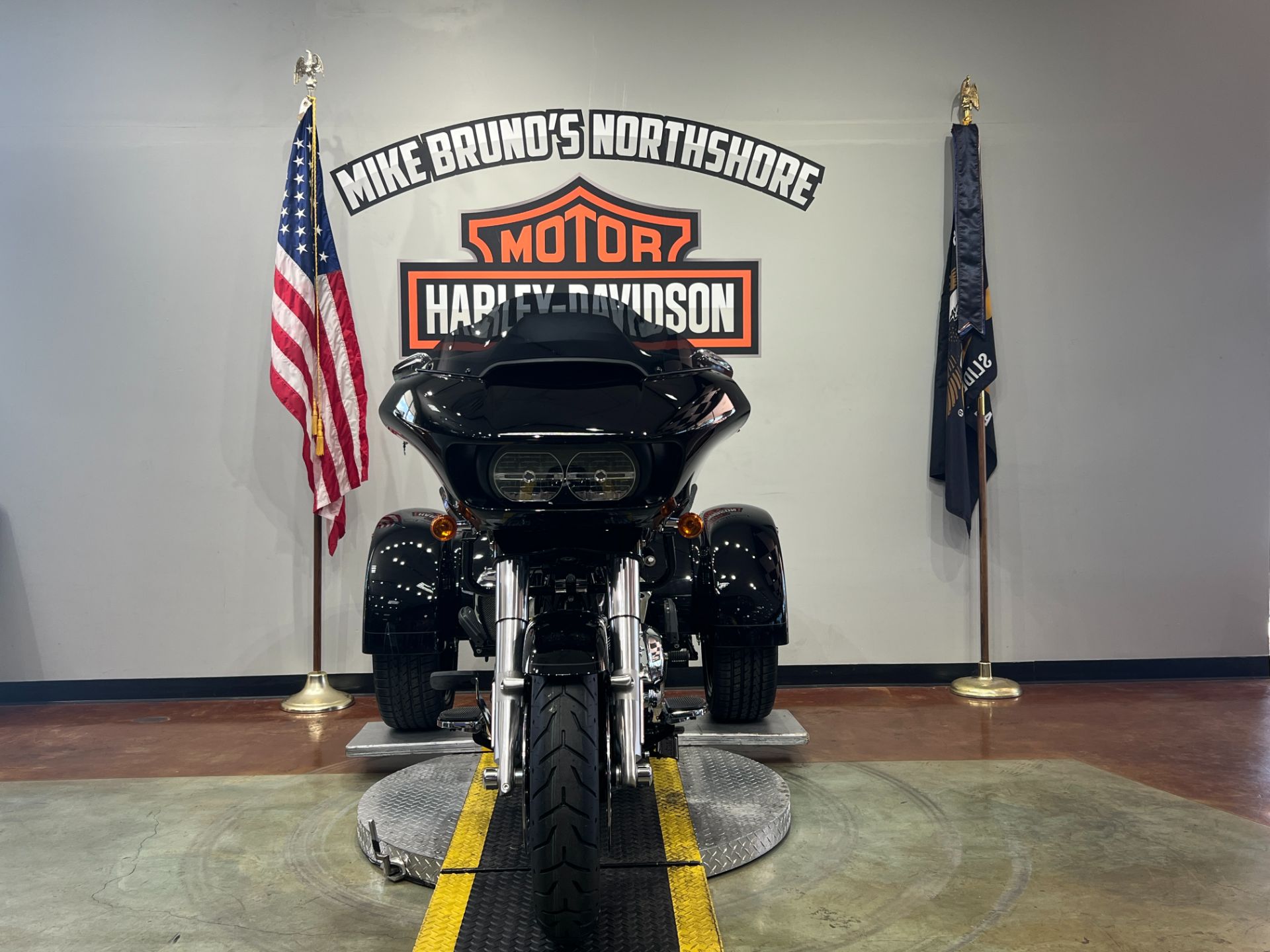 2025 Harley-Davidson Road Glide® 3 in Slidell, Louisiana - Photo 3