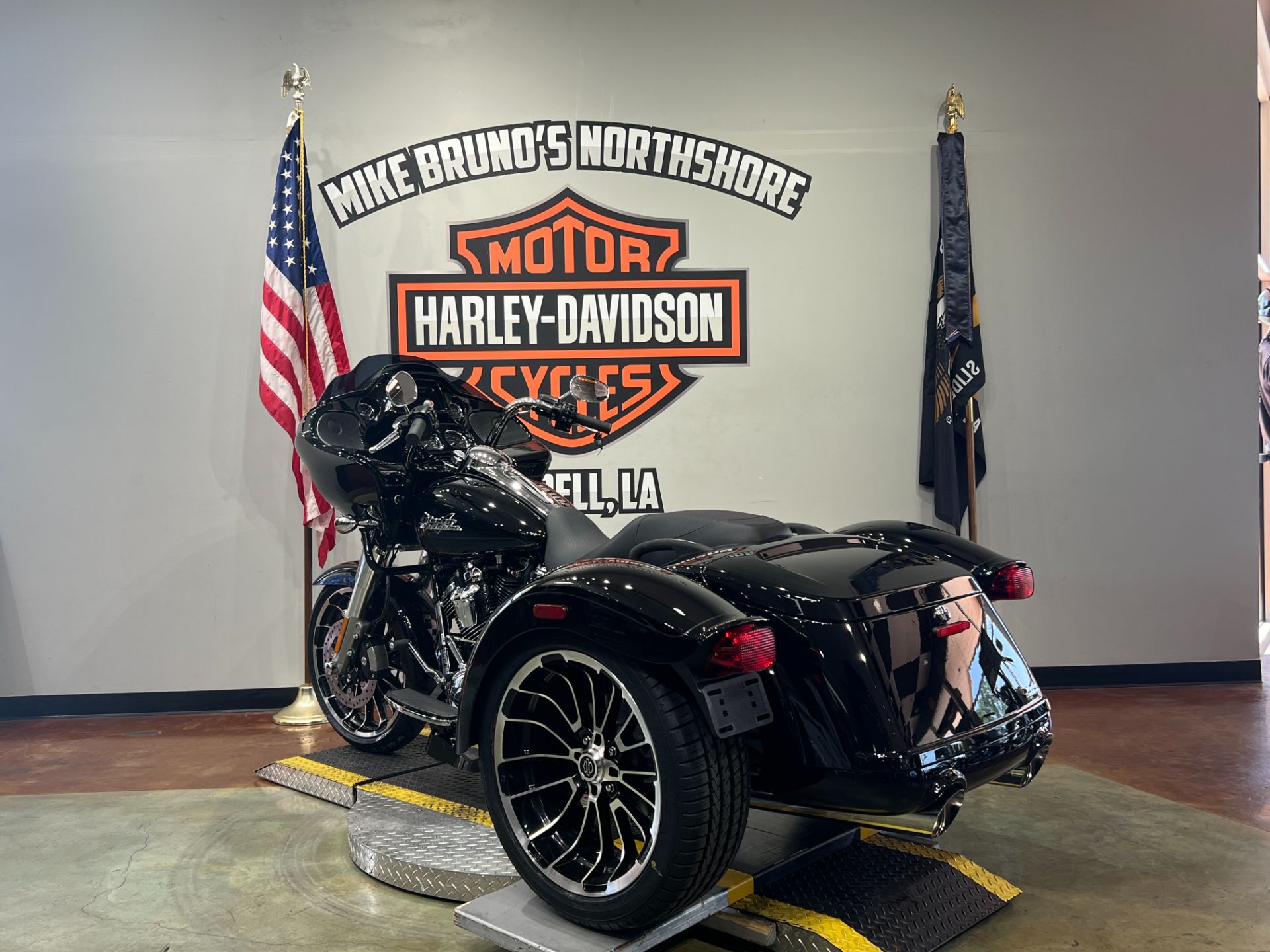 2025 Harley-Davidson Road Glide® 3 in Slidell, Louisiana - Photo 6